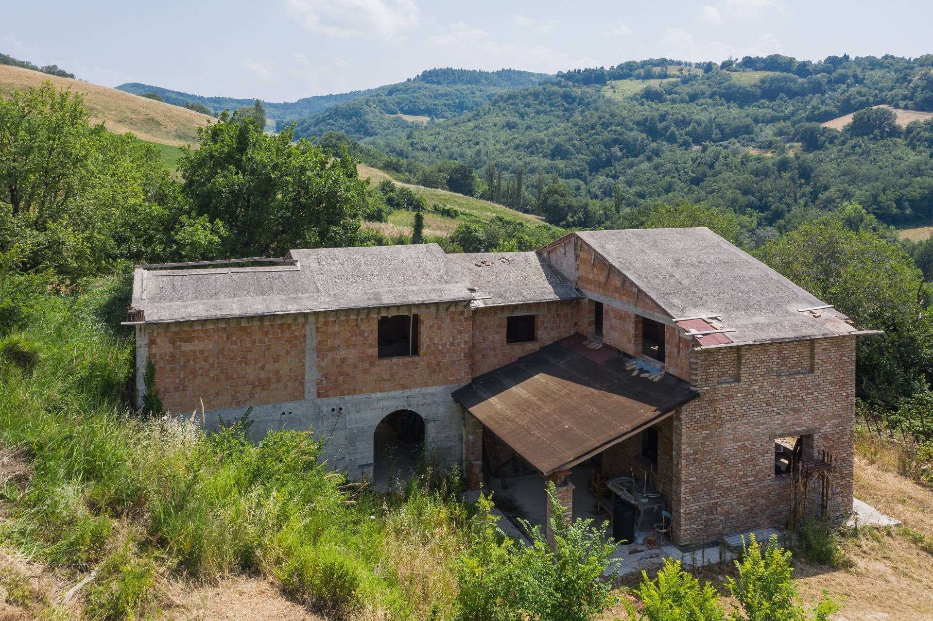 Montelabbate, Pesaro e Urbino, 61025, IT, 4 Bedrooms Bedrooms, ,3 BathroomsBathrooms,Residential,For Sale,1876192