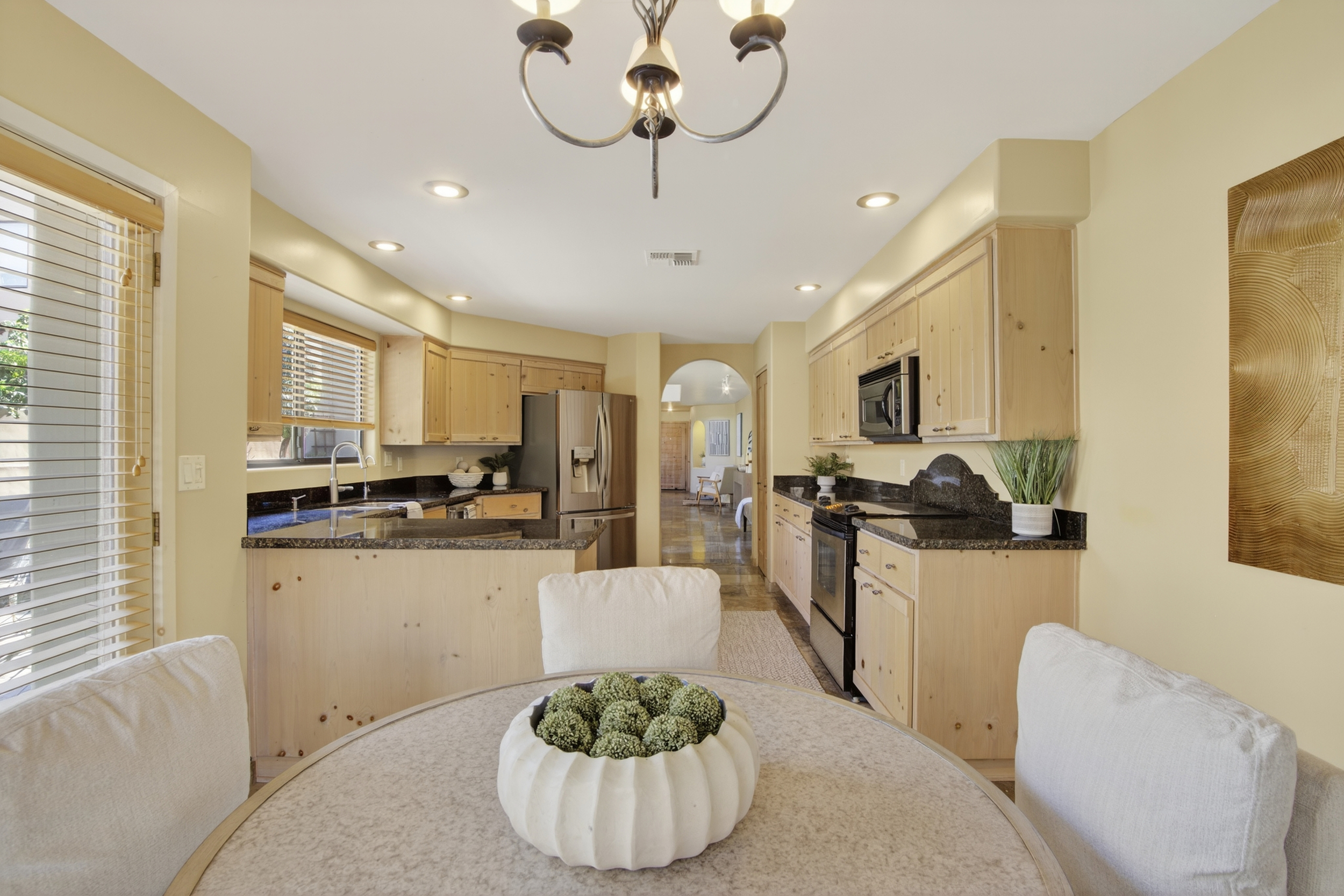 Tempe, Arizona, 85283, United States, 2 Bedrooms Bedrooms, ,Residential,For Sale,1966872