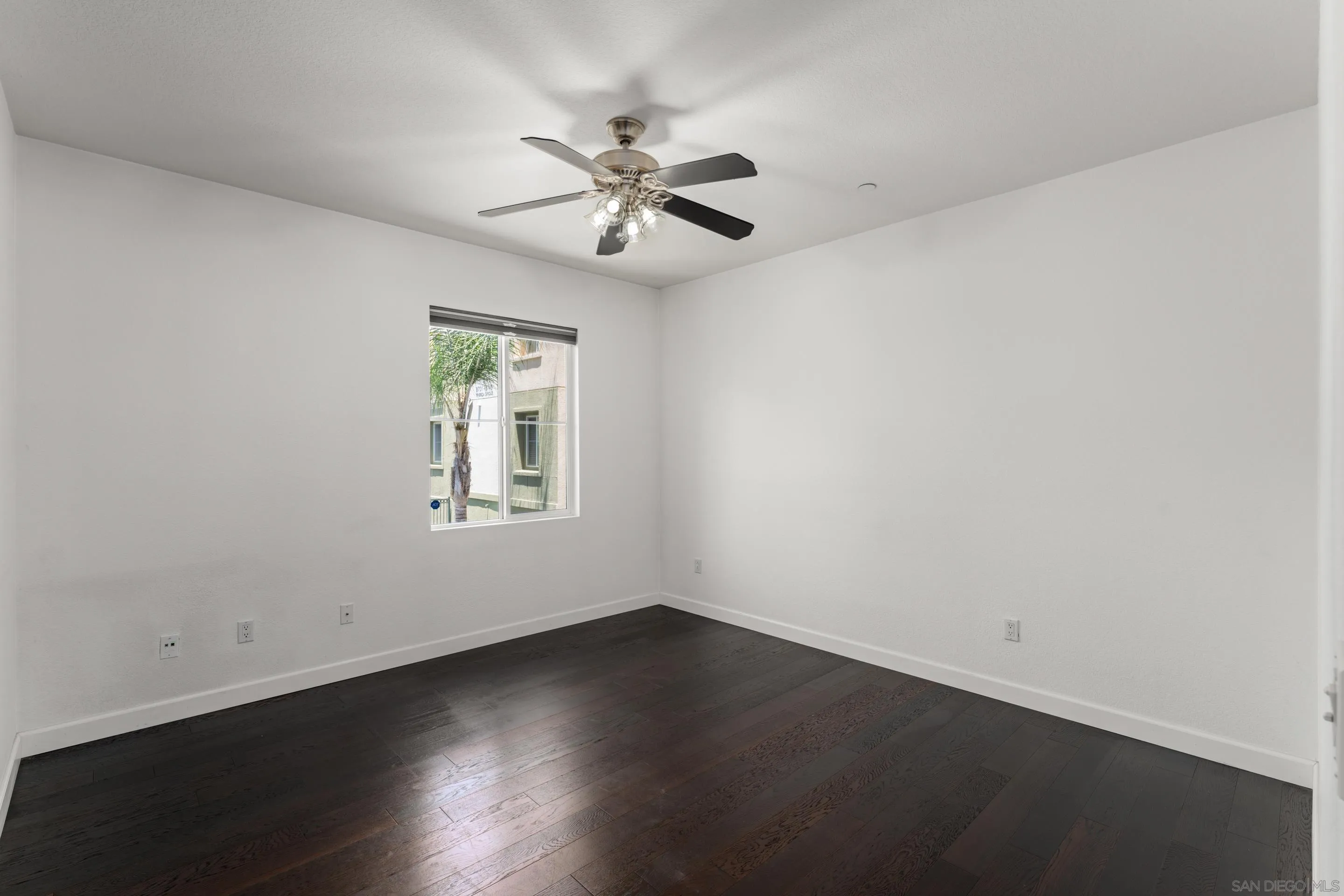 San Diego, California, 92123, United States, 2 Bedrooms Bedrooms, ,2 BathroomsBathrooms,Residential,For Sale,1939534