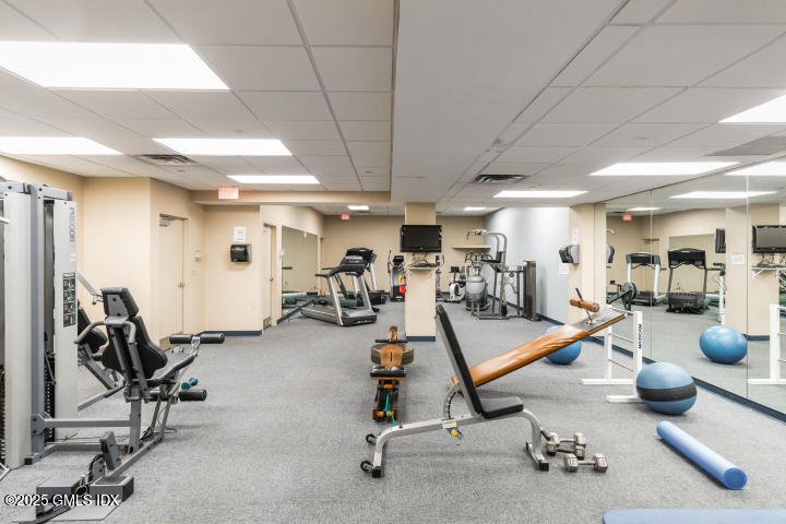 Old Greenwich, Connecticut, 06870, United States, 4 Bedrooms Bedrooms, ,5 BathroomsBathrooms,Residential,For Sale,1821609