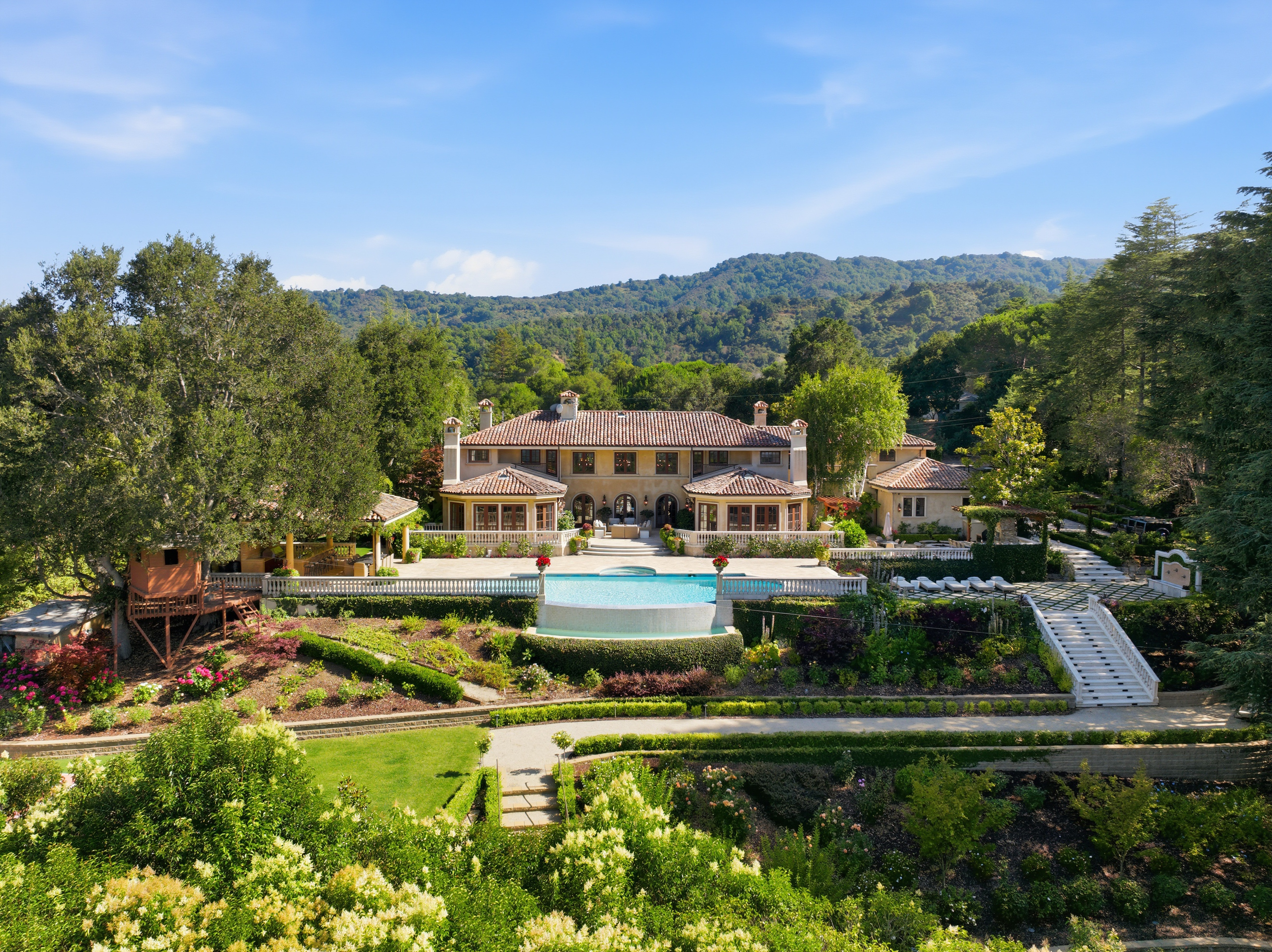  An Entertainer’s Estate with Exceptional Bay Views - 物件實景