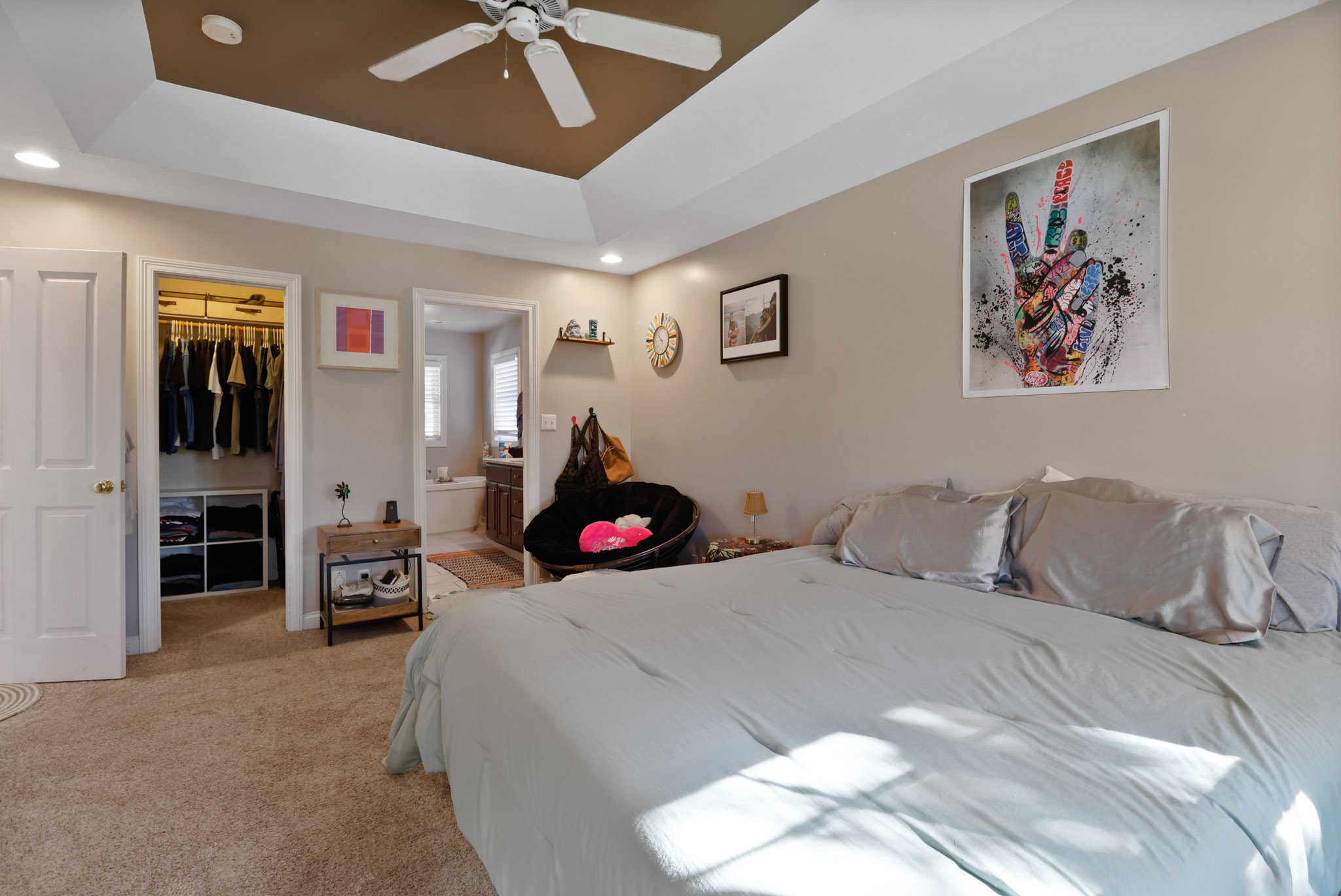 Valparaiso, Indiana, 46385, United States, 5 Bedrooms Bedrooms, ,3 BathroomsBathrooms,Residential,For Sale,1978231