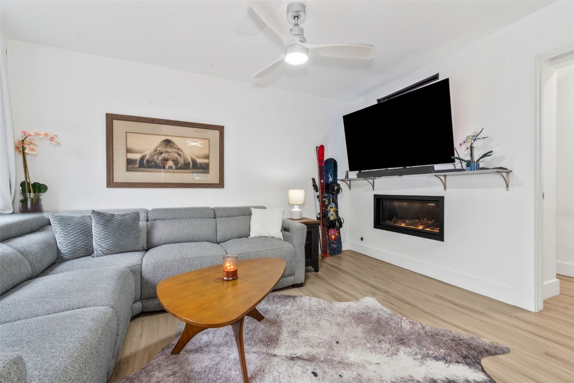 Steamboat Springs, Colorado, 80487, United States, 2 Bedrooms Bedrooms, ,2 BathroomsBathrooms,Residential,For Sale,1933286