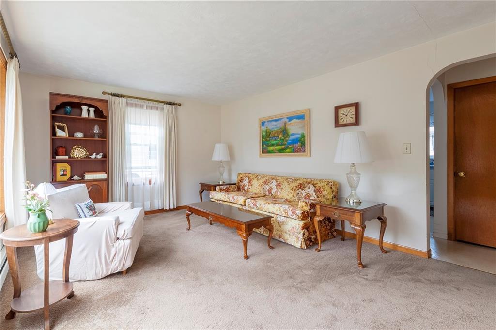 West Warwick, Rhode Island, 02893, United States, 6 Bedrooms Bedrooms, ,2 BathroomsBathrooms,Residential,For Sale,1973795