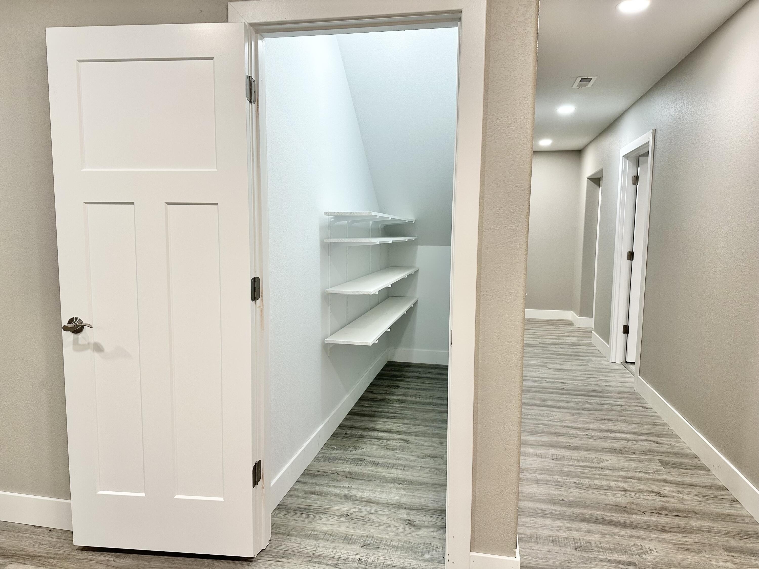 Shell Knob, Missouri, 65747, United States, 5 Bedrooms Bedrooms, ,3 BathroomsBathrooms,Residential,For Sale,1982122