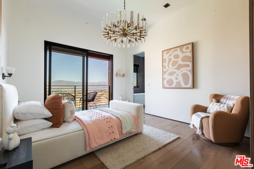 Beverly Hills, California, 90210, United States, 6 Bedrooms Bedrooms, ,6 BathroomsBathrooms,Residential,For Sale,1692711