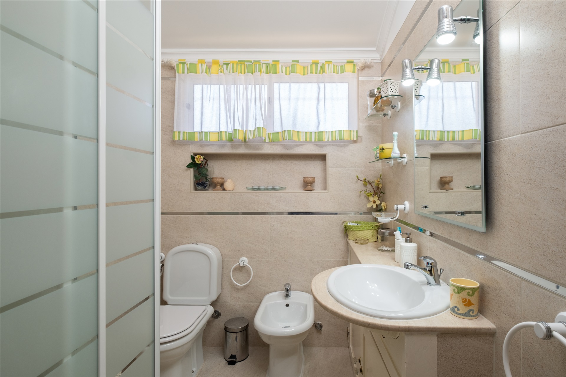  Semi-detached house, 3 bedrooms, for Sale - 物件實景