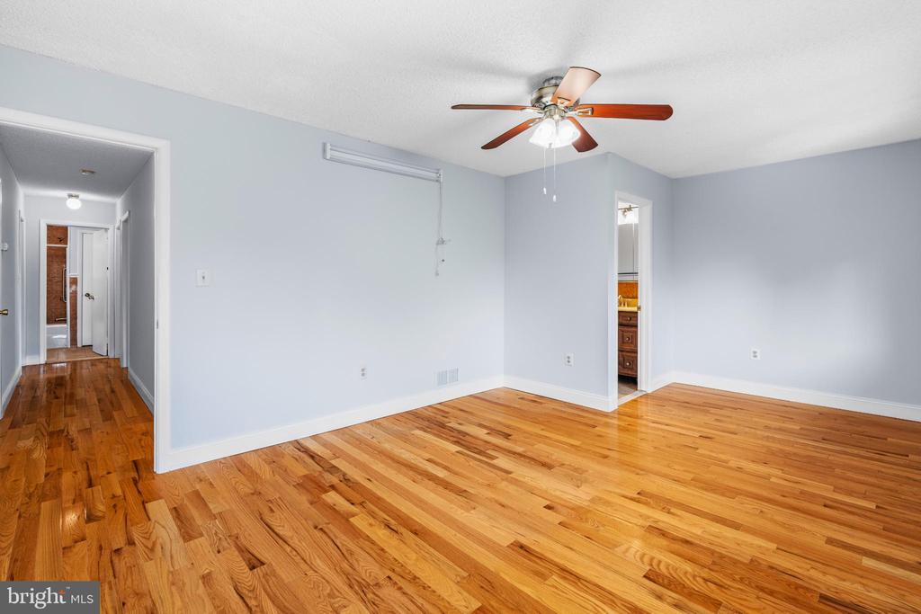 Plainsboro, New Jersey, 08536, United States, 3 Bedrooms Bedrooms, ,3 BathroomsBathrooms,Residential,For Sale,1900565