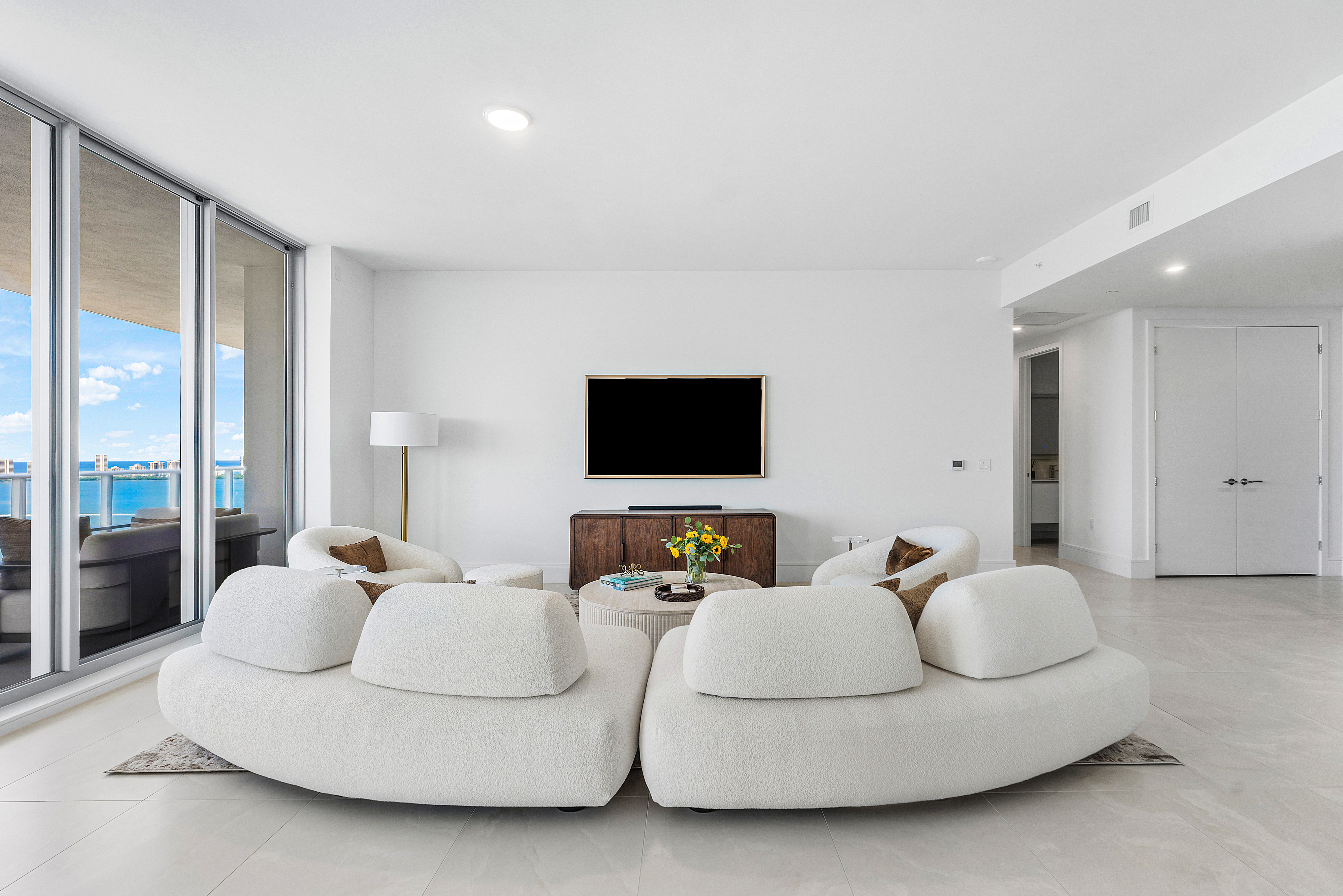 220 Lake Shore Drive, Lake Park, FL, 33403 - 物件實景