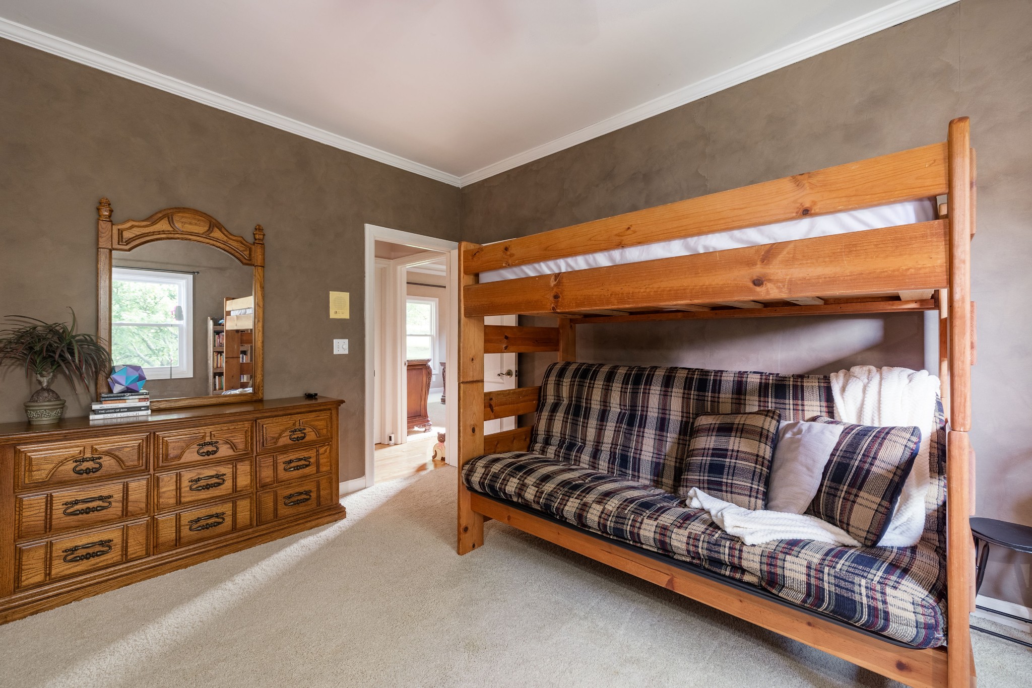 Franklin, Tennessee, 37064, United States, 4 Bedrooms Bedrooms, ,3 BathroomsBathrooms,Residential,For Sale,1855995