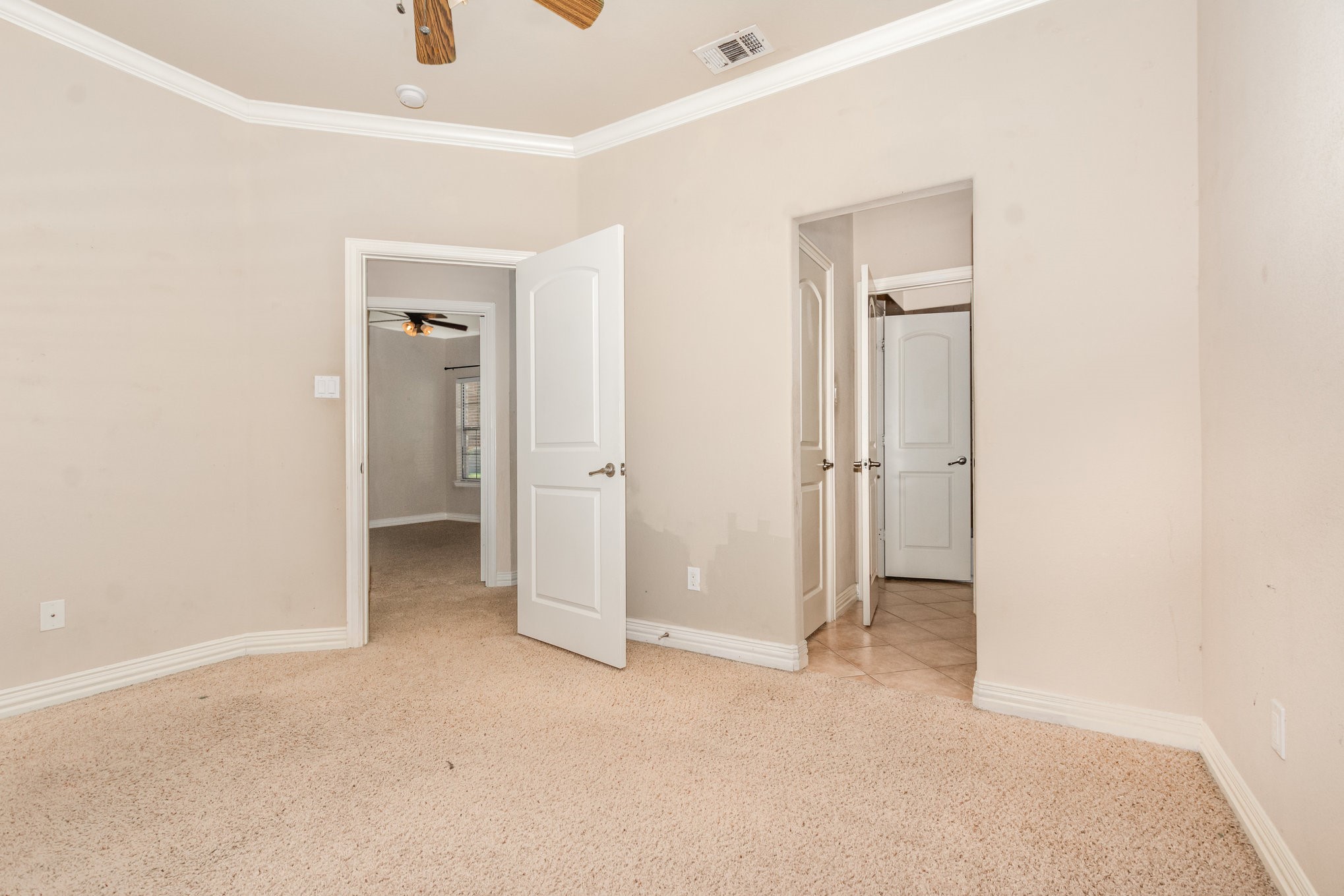 Keller, Texas, 76248, United States, 4 Bedrooms Bedrooms, ,4 BathroomsBathrooms,Residential,For Sale,1966158