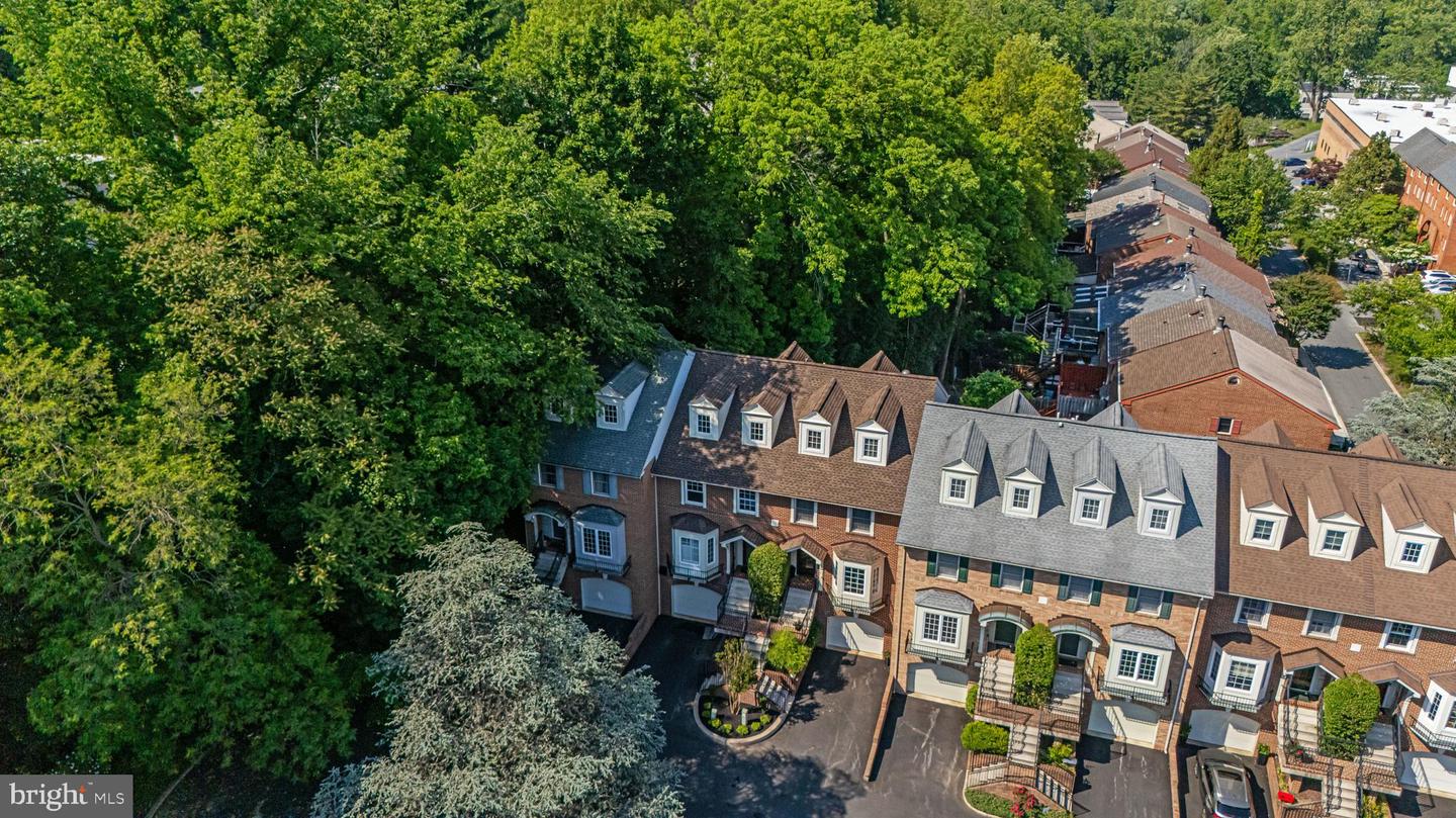 WILMINGTON, Delaware, 19806, United States, 4 Bedrooms Bedrooms, ,4 BathroomsBathrooms,Residential,For Sale,2048566