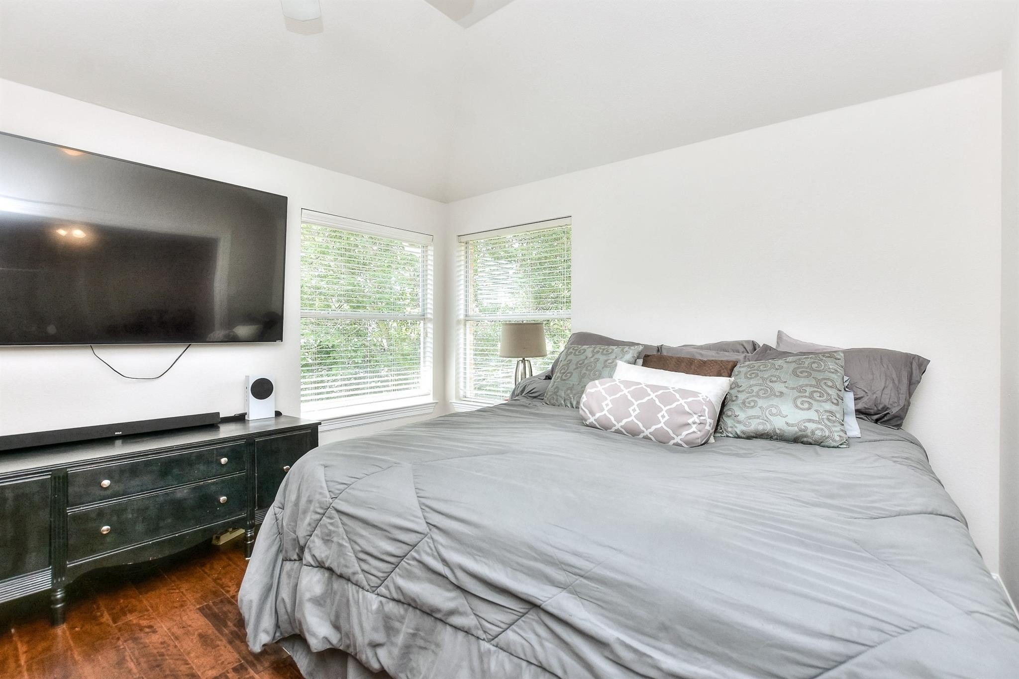 Georgetown, Texas, 78628, United States, 5 Bedrooms Bedrooms, ,4 BathroomsBathrooms,Residential,For Sale,1980780