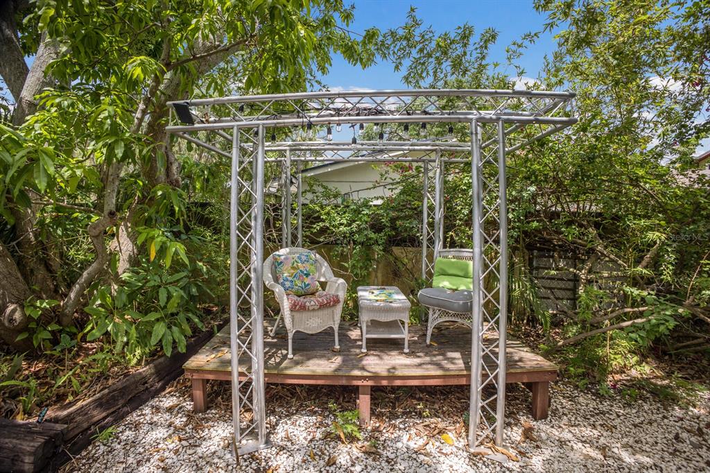 Sarasota, Florida, 34234, United States, 3 Bedrooms Bedrooms, ,2 BathroomsBathrooms,Residential,For Sale,1805099