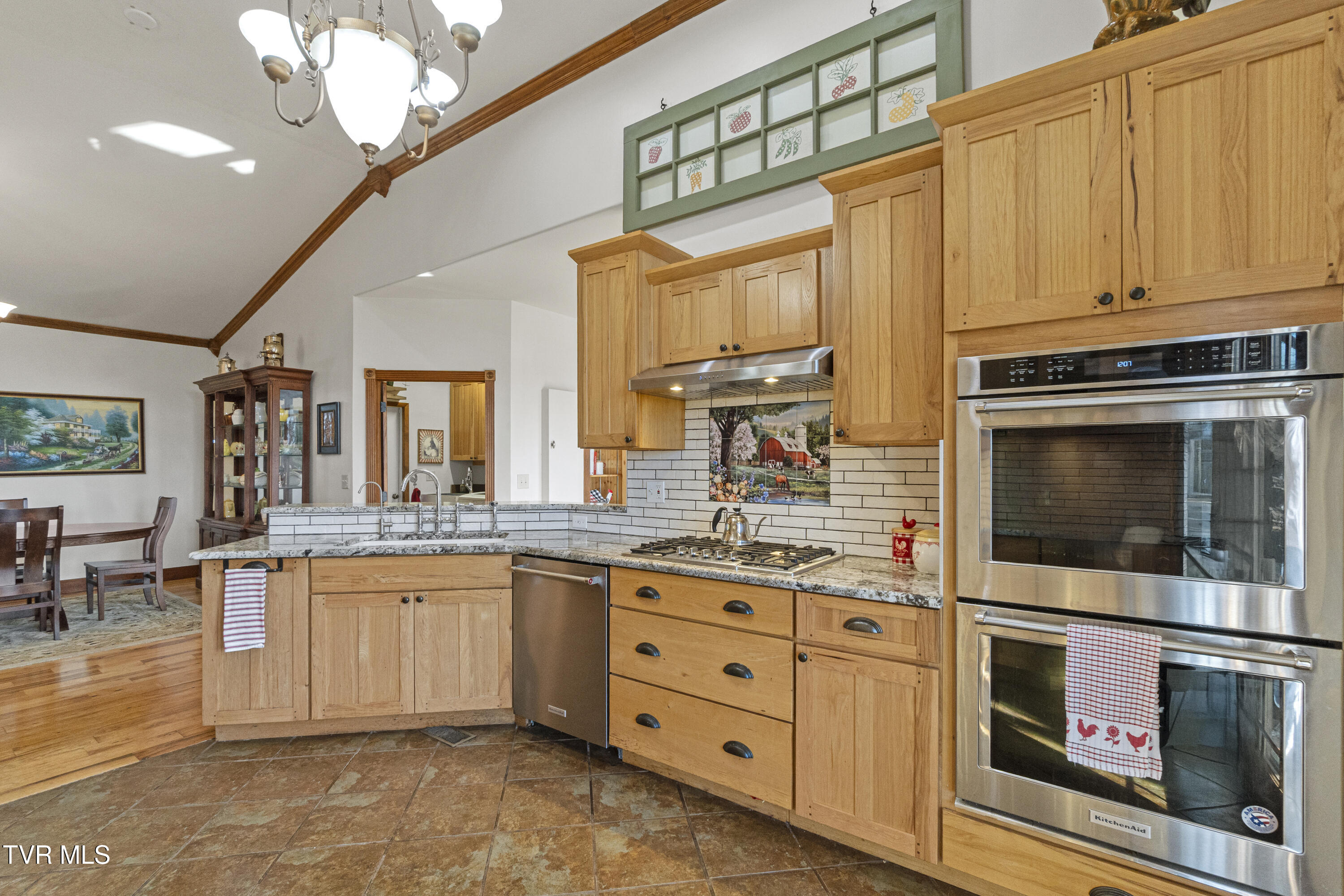 Parrottsville, Tennessee, 37843, United States, 5 Bedrooms Bedrooms, ,4 BathroomsBathrooms,Residential,For Sale,2005757