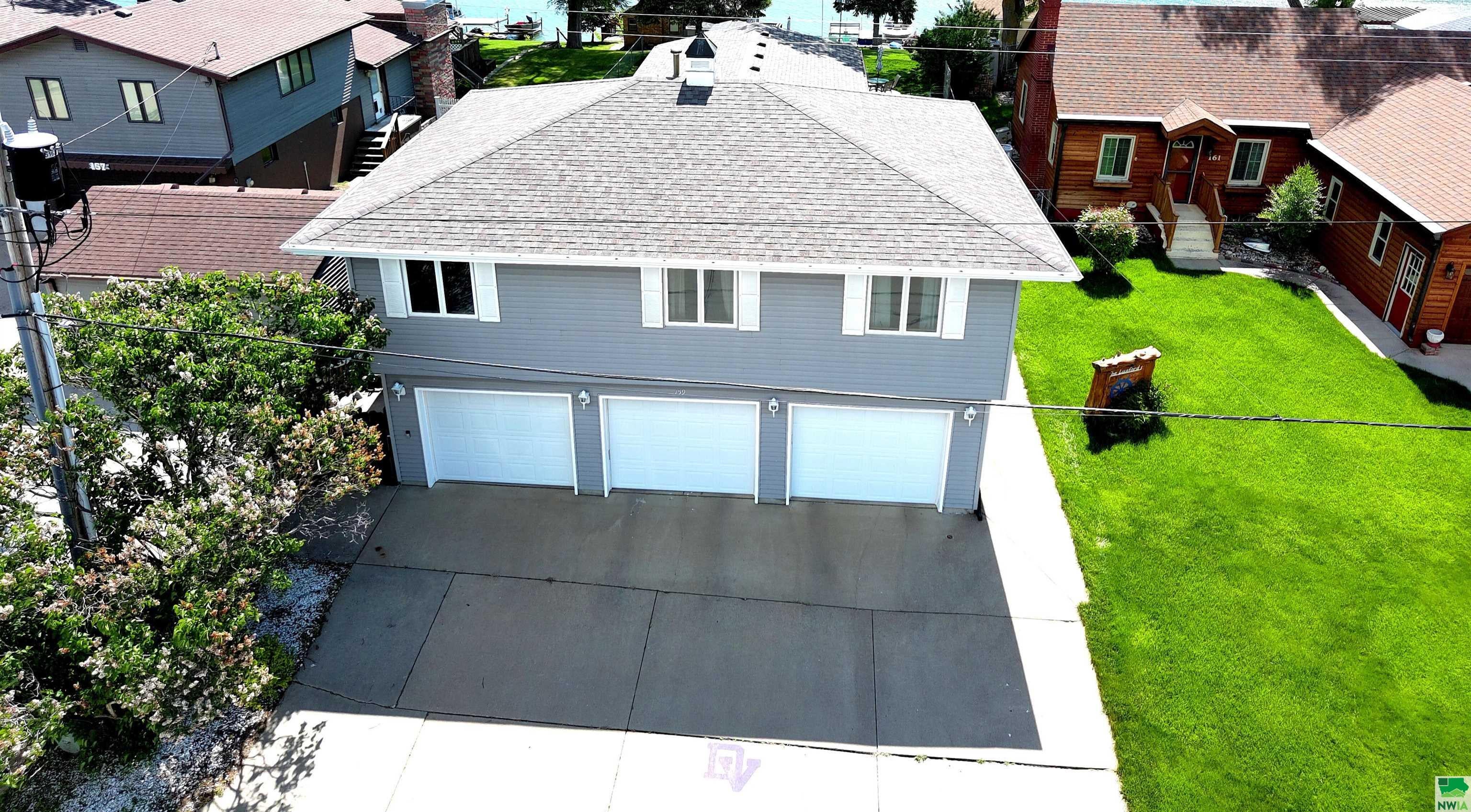 McCook Lake, South Dakota, 57049, United States, 5 Bedrooms Bedrooms, ,3 BathroomsBathrooms,Residential,For Sale,1980281