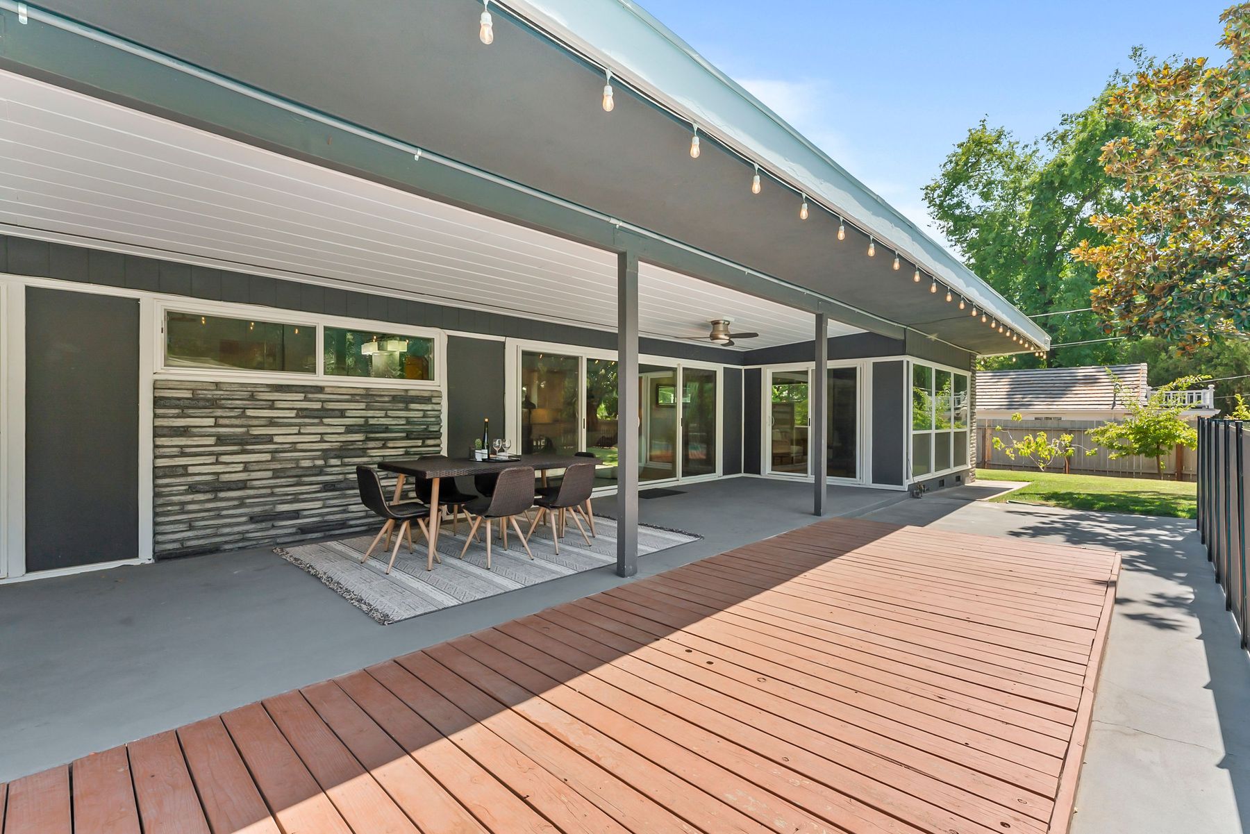  4935 Fair Oaks Boulevard, Carmichael, CA 95608 - 物件實景