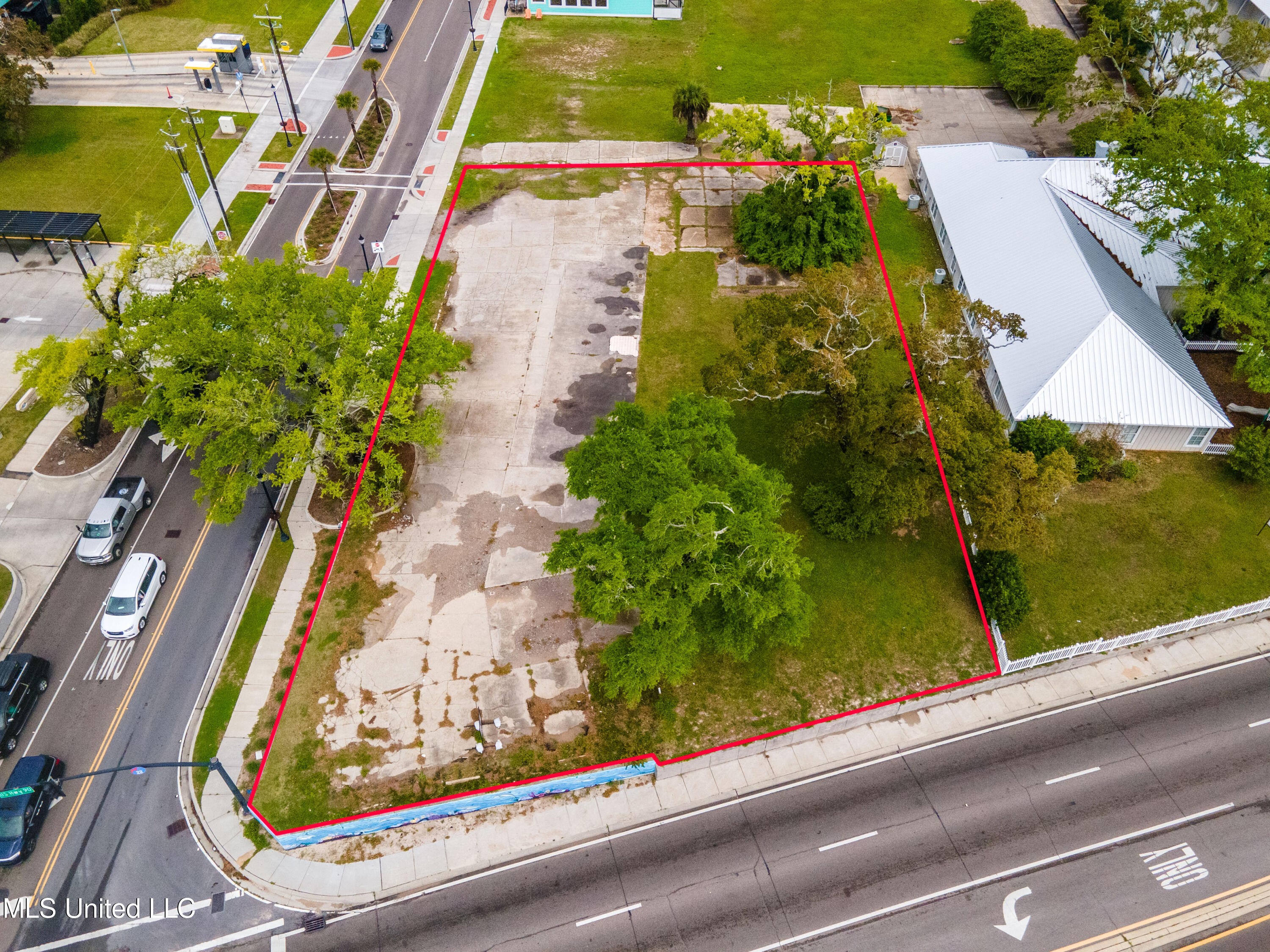 Gulfport, Mississippi, 39501, United States, ,Residential,For Sale,1930112