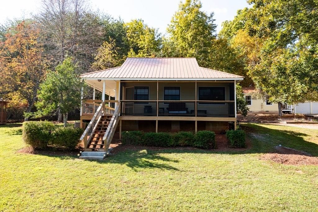Hiawassee, Georgia, 30546, United States, 2 Bedrooms Bedrooms, ,3 BathroomsBathrooms,Residential,For Sale,1979579
