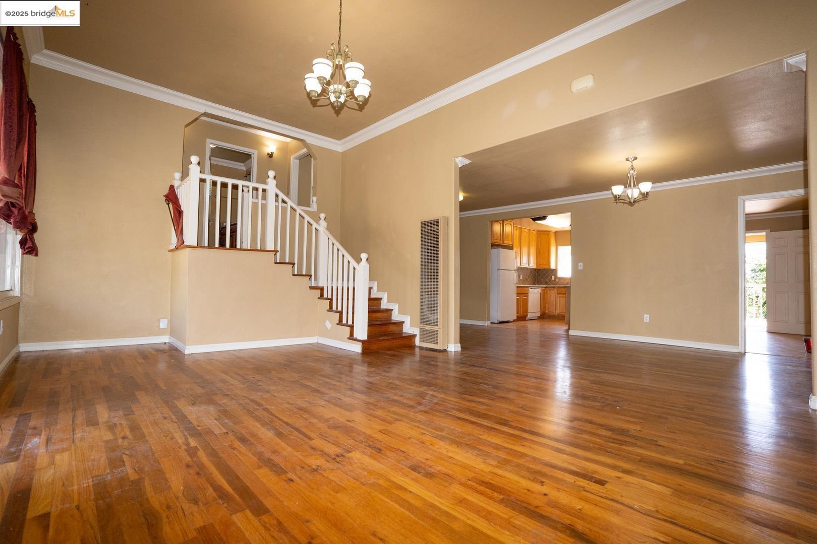 Richmond, California, 94805, United States, 5 Bedrooms Bedrooms, ,2 BathroomsBathrooms,Residential,For Sale,1895644