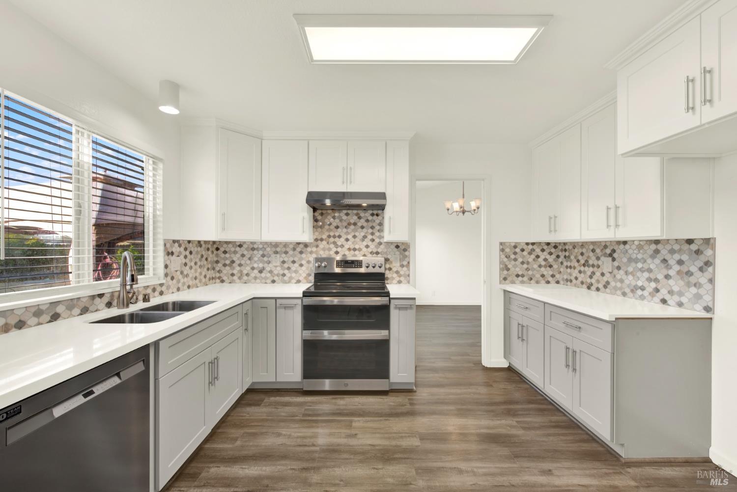 Suisun City, California, 94585, United States, 4 Bedrooms Bedrooms, ,3 BathroomsBathrooms,Residential,For Sale,1989604