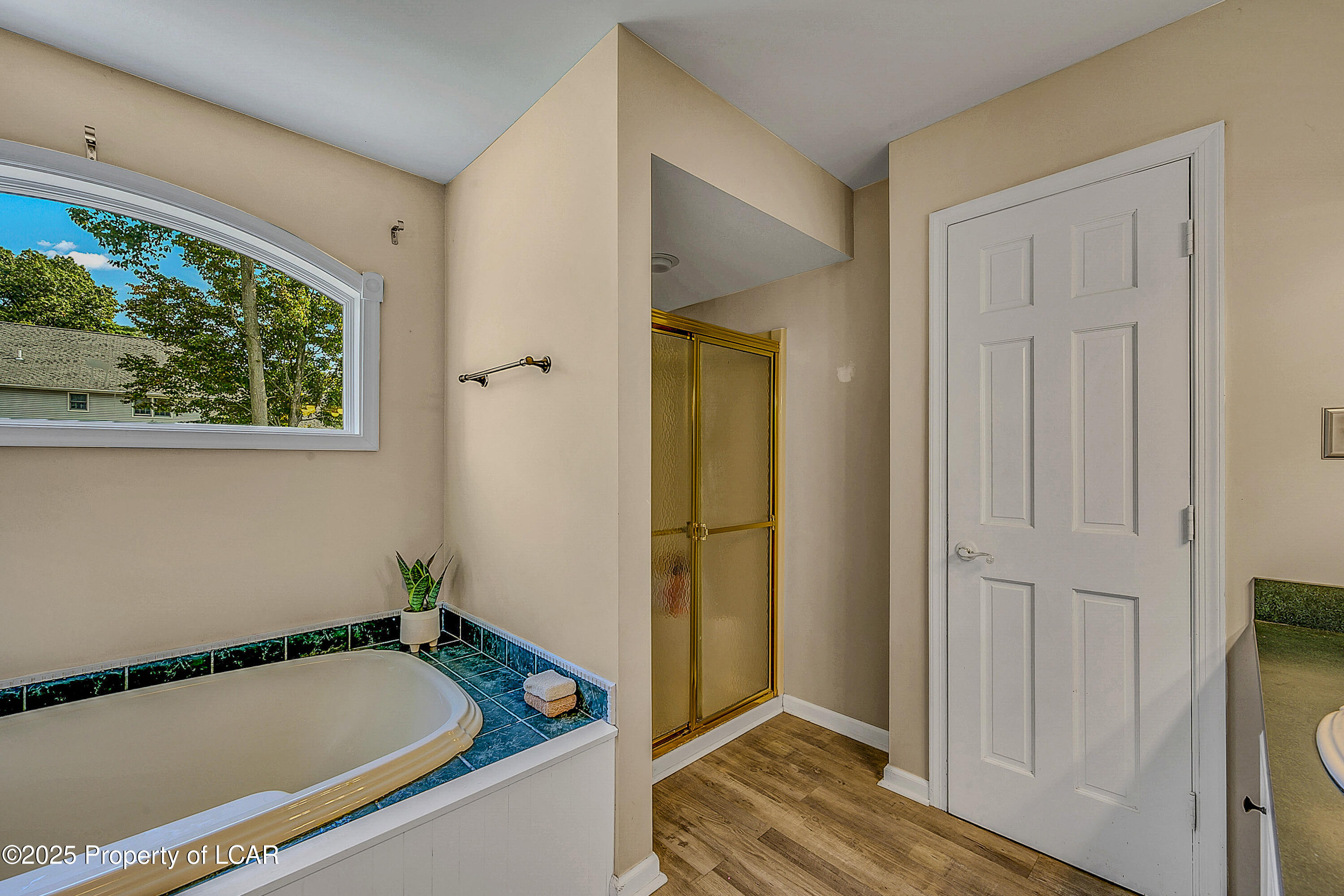Shavertown, Pennsylvania, 18708, United States, 4 Bedrooms Bedrooms, ,3 BathroomsBathrooms,Residential,For Sale,1943613