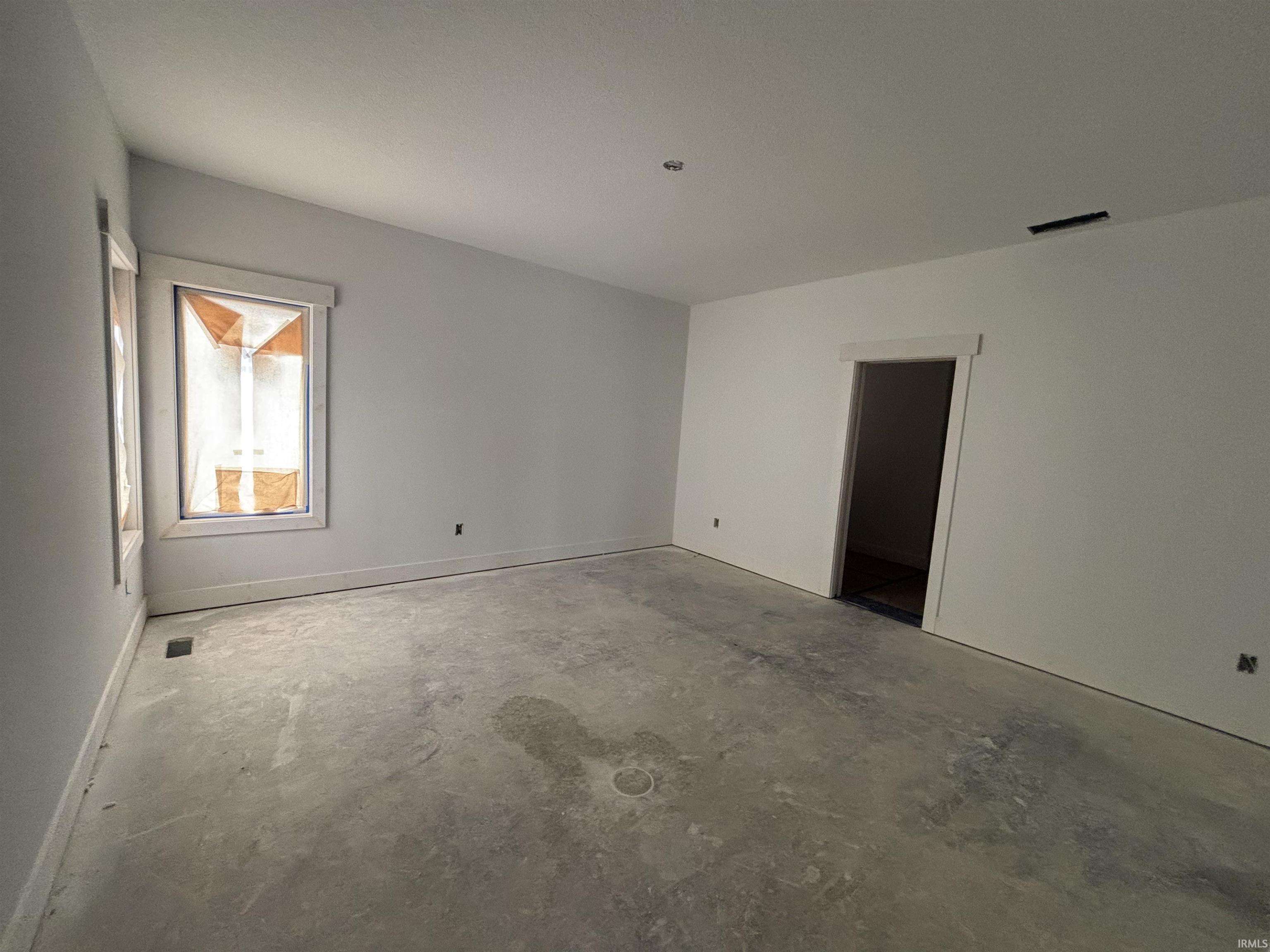 Fort Wayne, Indiana, 46818, United States, 4 Bedrooms Bedrooms, ,3 BathroomsBathrooms,Residential,For Sale,1981735