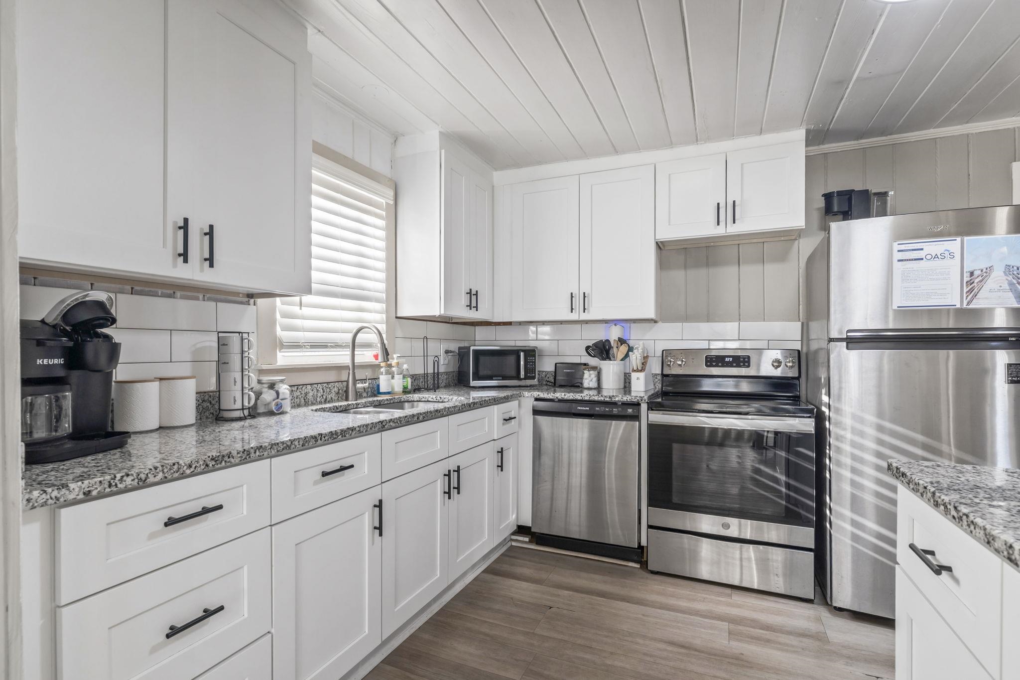 North Myrtle Beach, South Carolina, 29582, United States, 6 Bedrooms Bedrooms, ,4 BathroomsBathrooms,Residential,For Sale,2014082