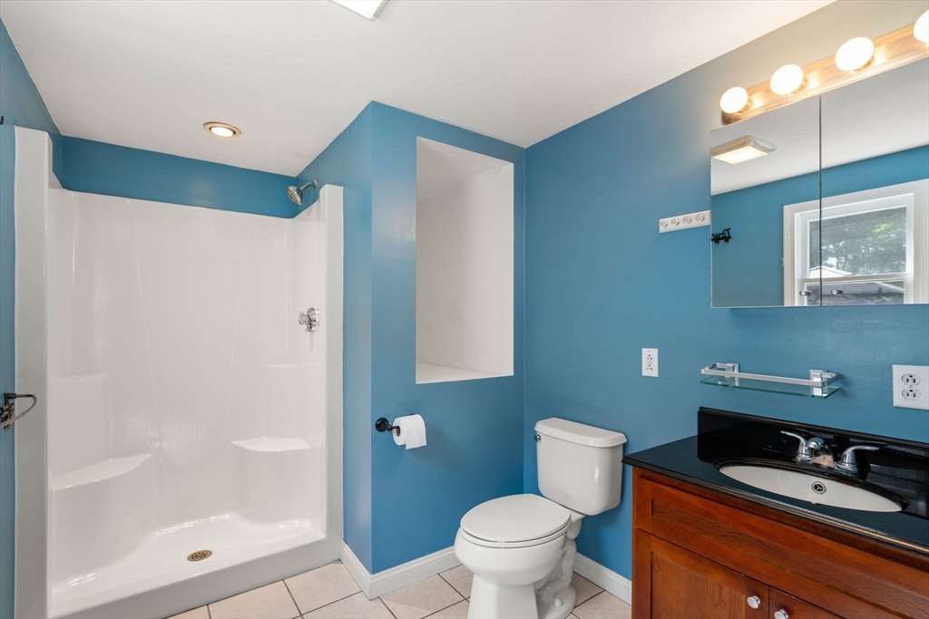 Norton, Massachusetts, 02766, United States, 3 Bedrooms Bedrooms, ,2 BathroomsBathrooms,Residential,For Sale,1925420