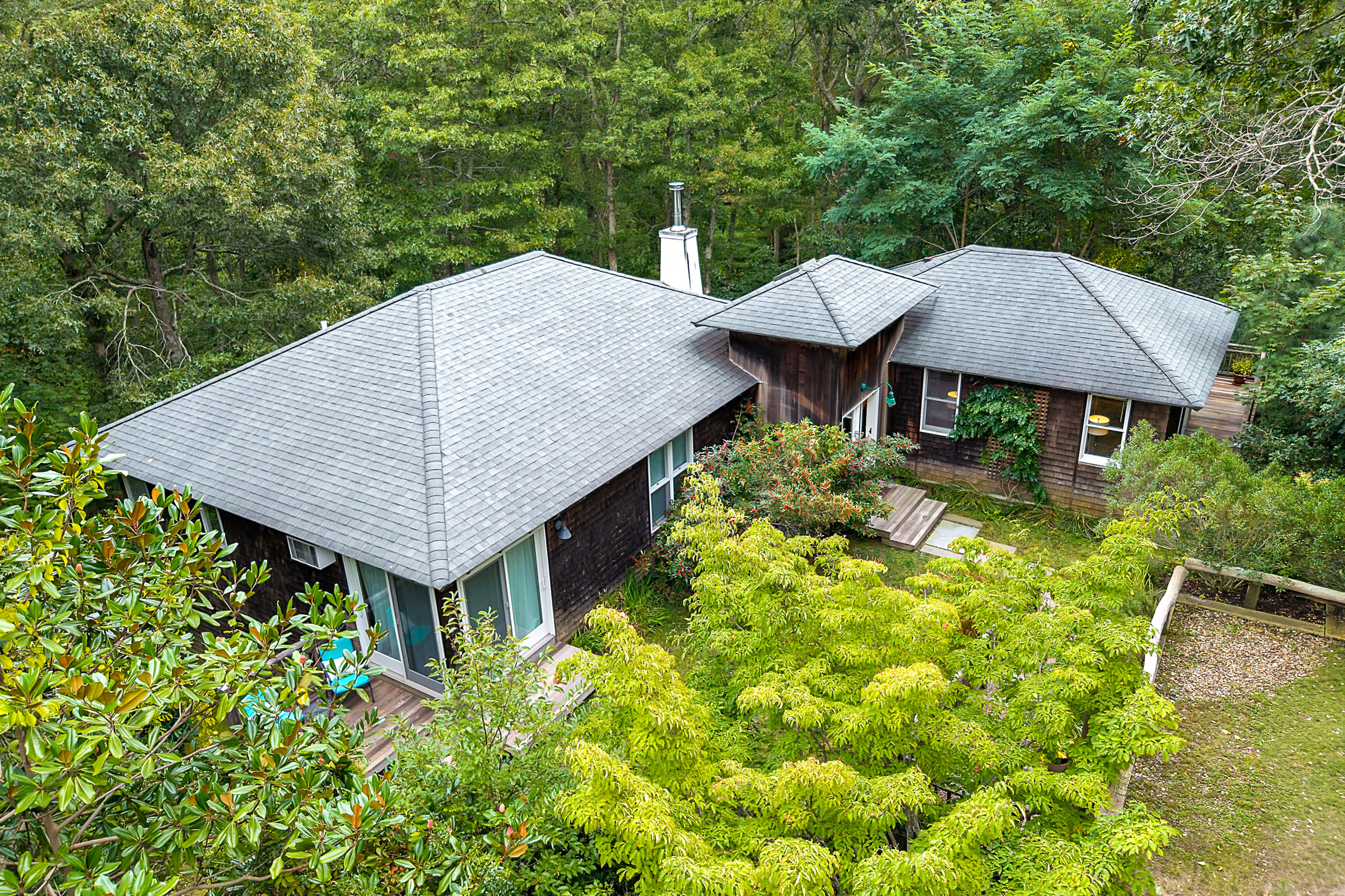 Custom Crafted Contempory in Quiet Neighborhood - 物件實景