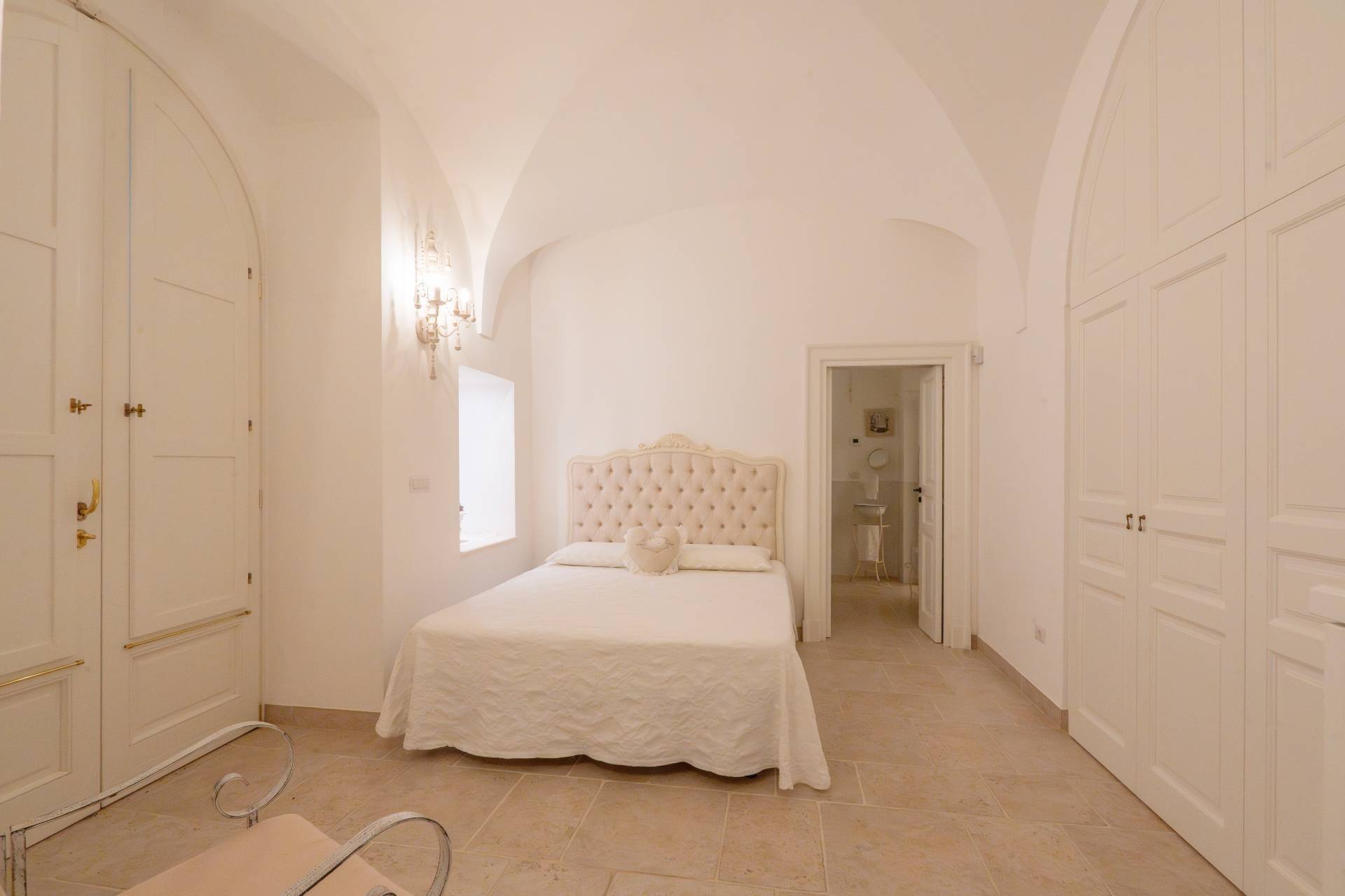 Martina Franca, Taranto, 74015, IT, 9 Bedrooms Bedrooms, ,12 BathroomsBathrooms,Residential,For Sale,1947823