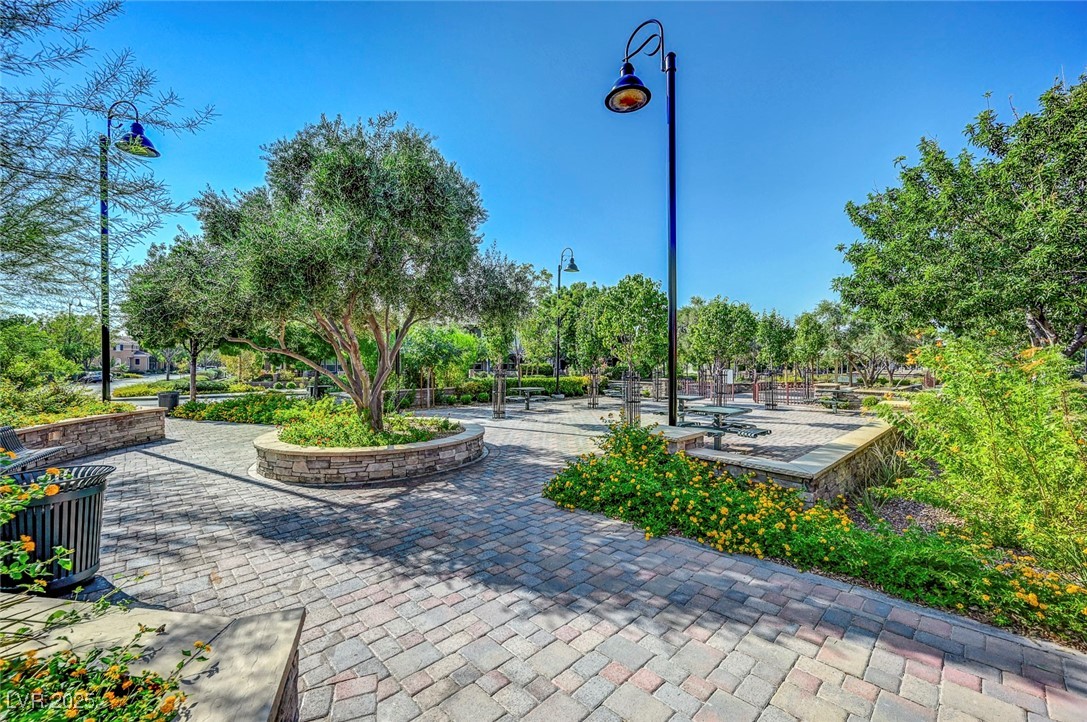 Henderson, Nevada, 89044, United States, 4 Bedrooms Bedrooms, ,3 BathroomsBathrooms,Residential,For Sale,1991497