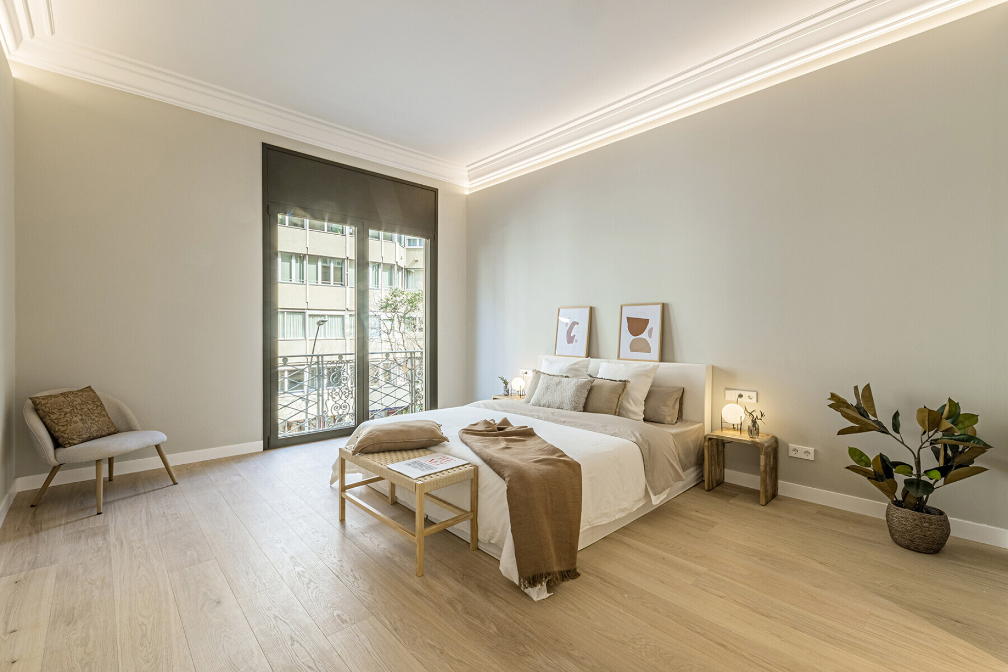  Elegant 5 Bedroom Renovated Apartment in Barcelona - 物件實景