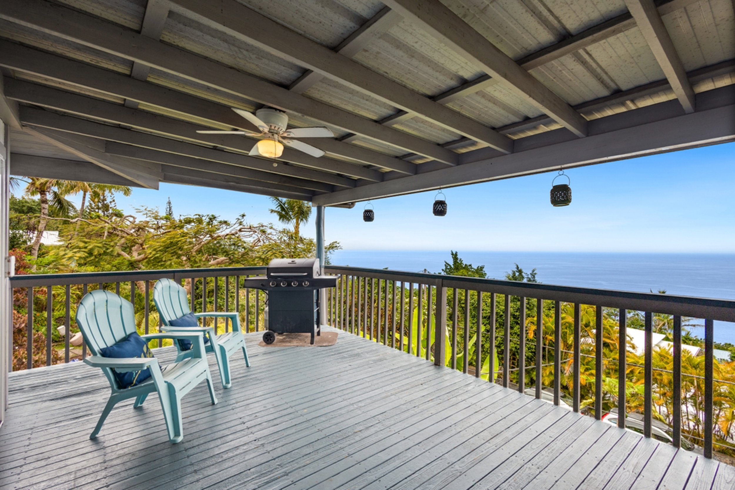 Captain Cook, Hawaii, 96704, United States, 2 Bedrooms Bedrooms, ,2 BathroomsBathrooms,Residential,For Sale,1940762
