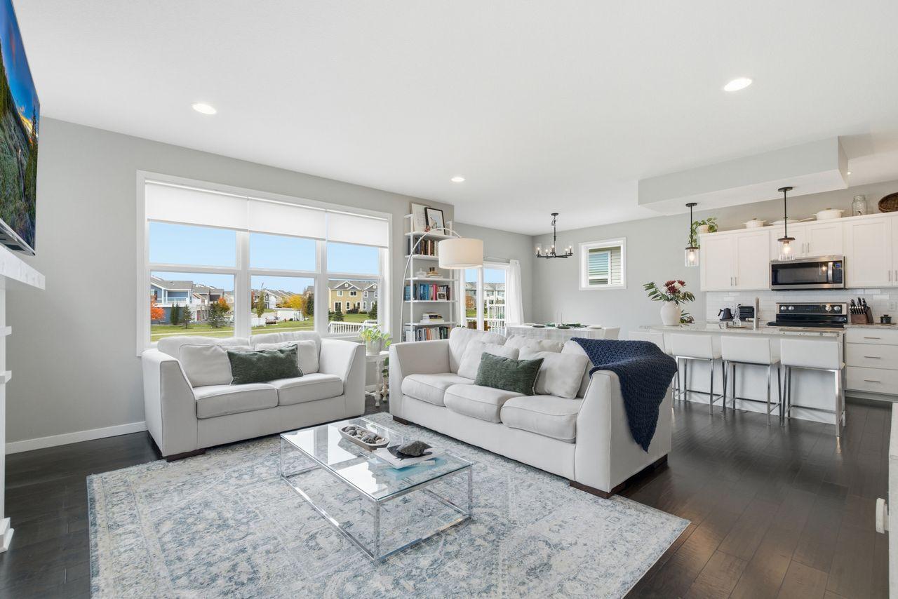 Maple Grove, Minnesota, 55369, United States, 3 Bedrooms Bedrooms, ,3 BathroomsBathrooms,Residential,For Sale,1970604