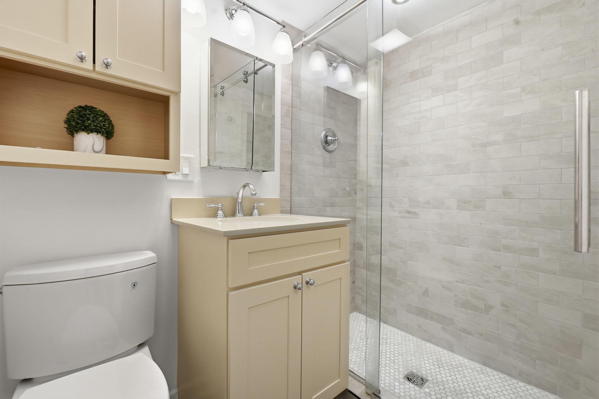  2152 Newport Place NW, Washington, DC, 20037 - 物件實景