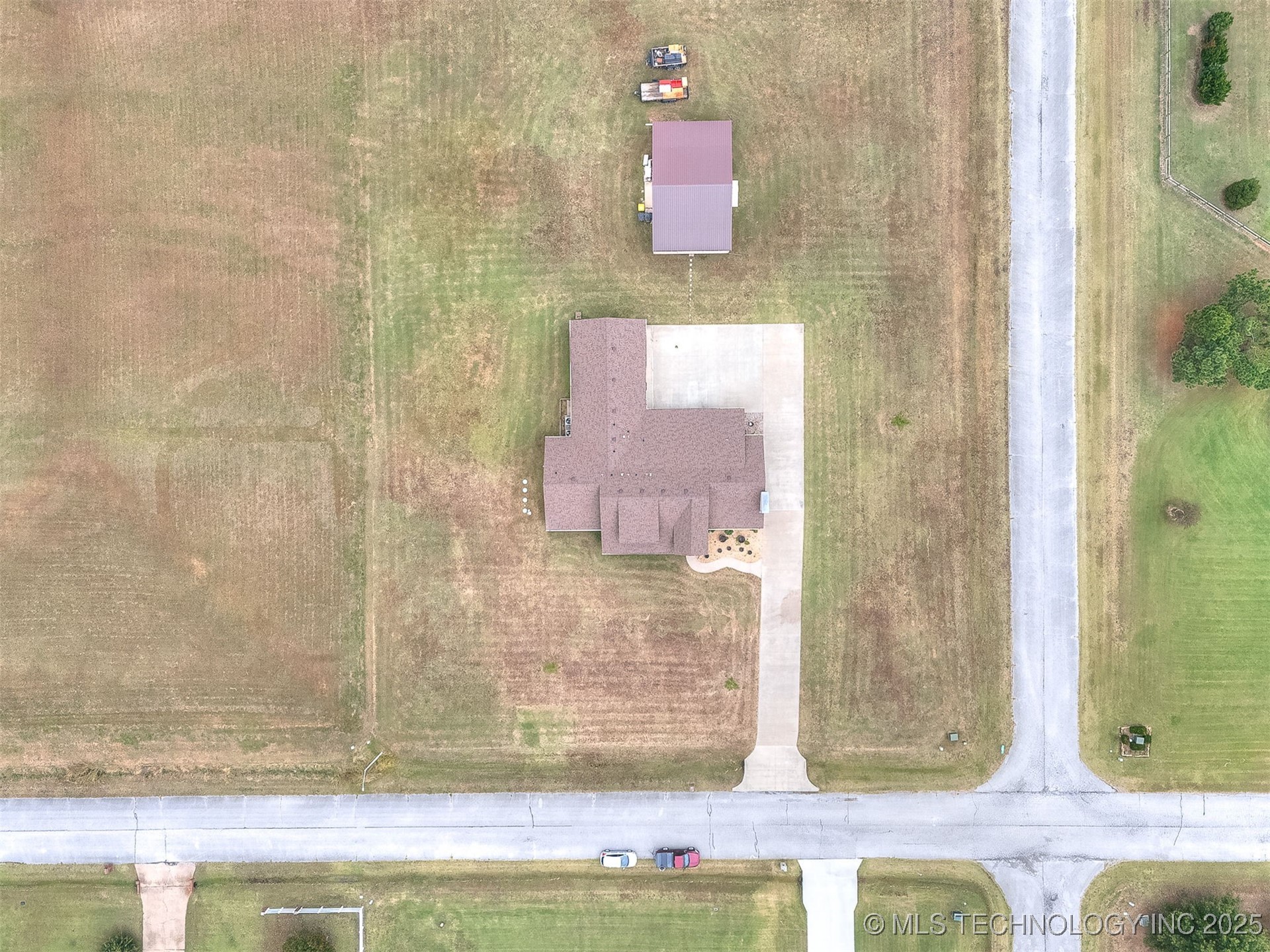 Mounds, Oklahoma, 74047, United States, 4 Bedrooms Bedrooms, ,4 BathroomsBathrooms,Residential,For Sale,1985246