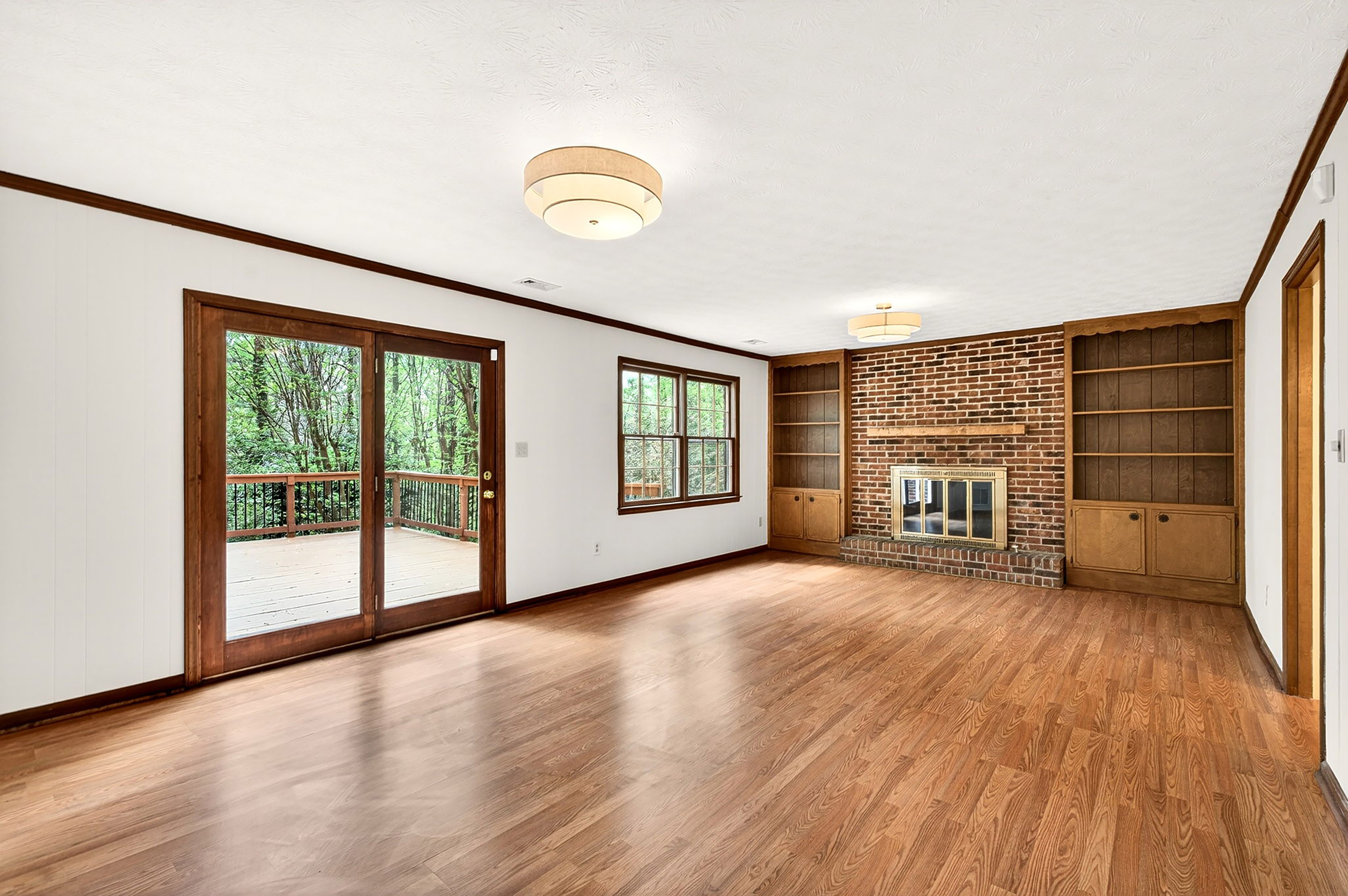  Thoughtfully Expanded and Updated Dunwoody Home on Wooded 0.82+/- Acre Lot - 物件實景