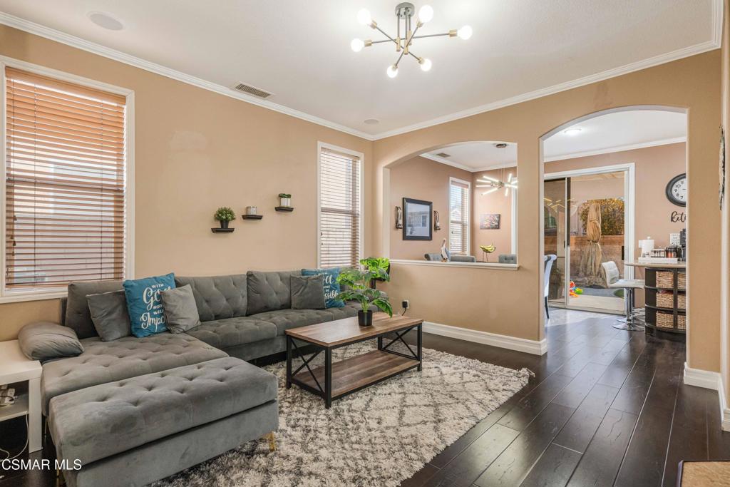 Simi Valley, California, 93065, United States, 4 Bedrooms Bedrooms, ,3 BathroomsBathrooms,Residential,For Sale,1994226