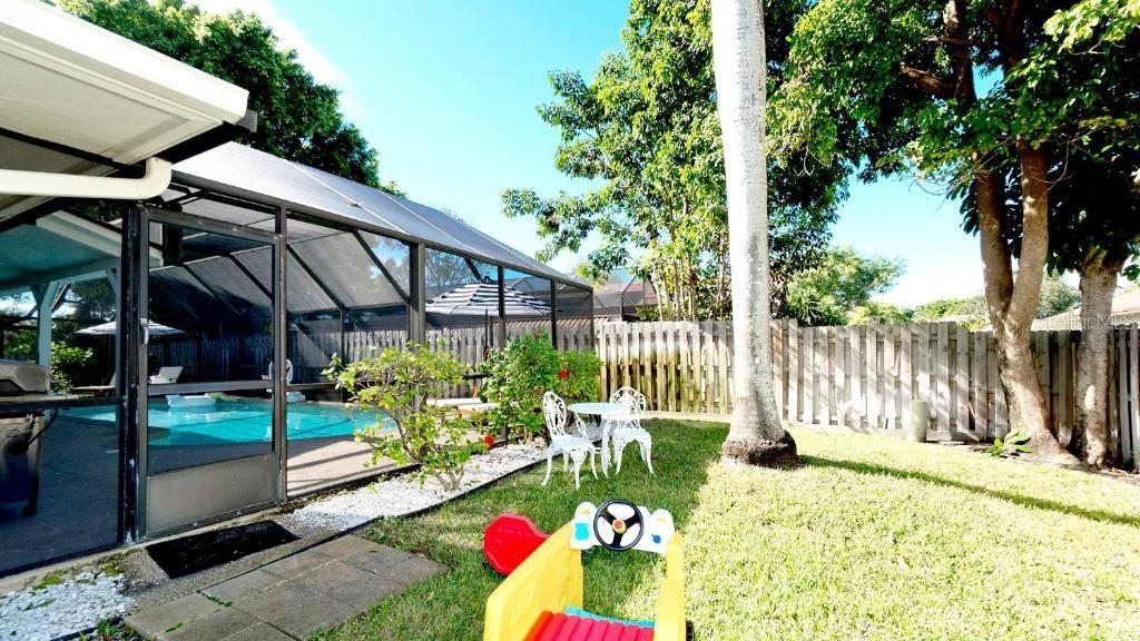 Bradenton, Florida, 34209, United States, 3 Bedrooms Bedrooms, ,4 BathroomsBathrooms,Residential,For Sale,1896605