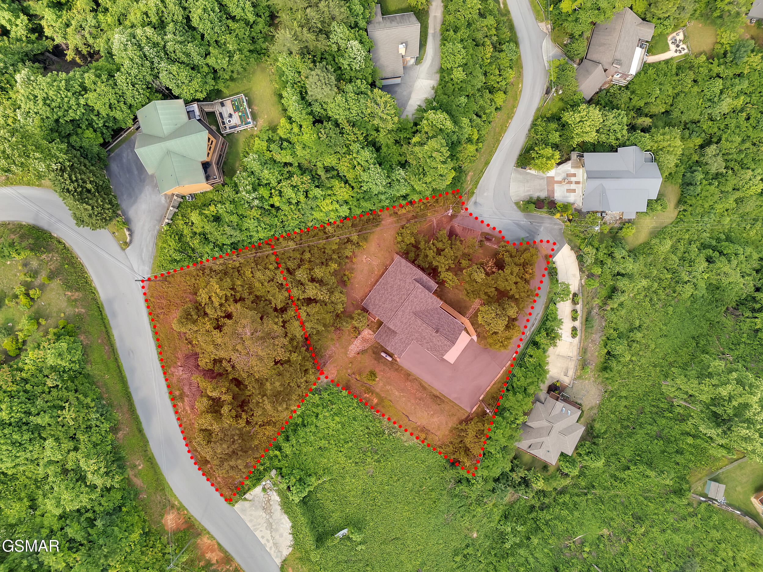 Gatlinburg, Tennessee, 37738, United States, 3 Bedrooms Bedrooms, ,4 BathroomsBathrooms,Residential,For Sale,1828723