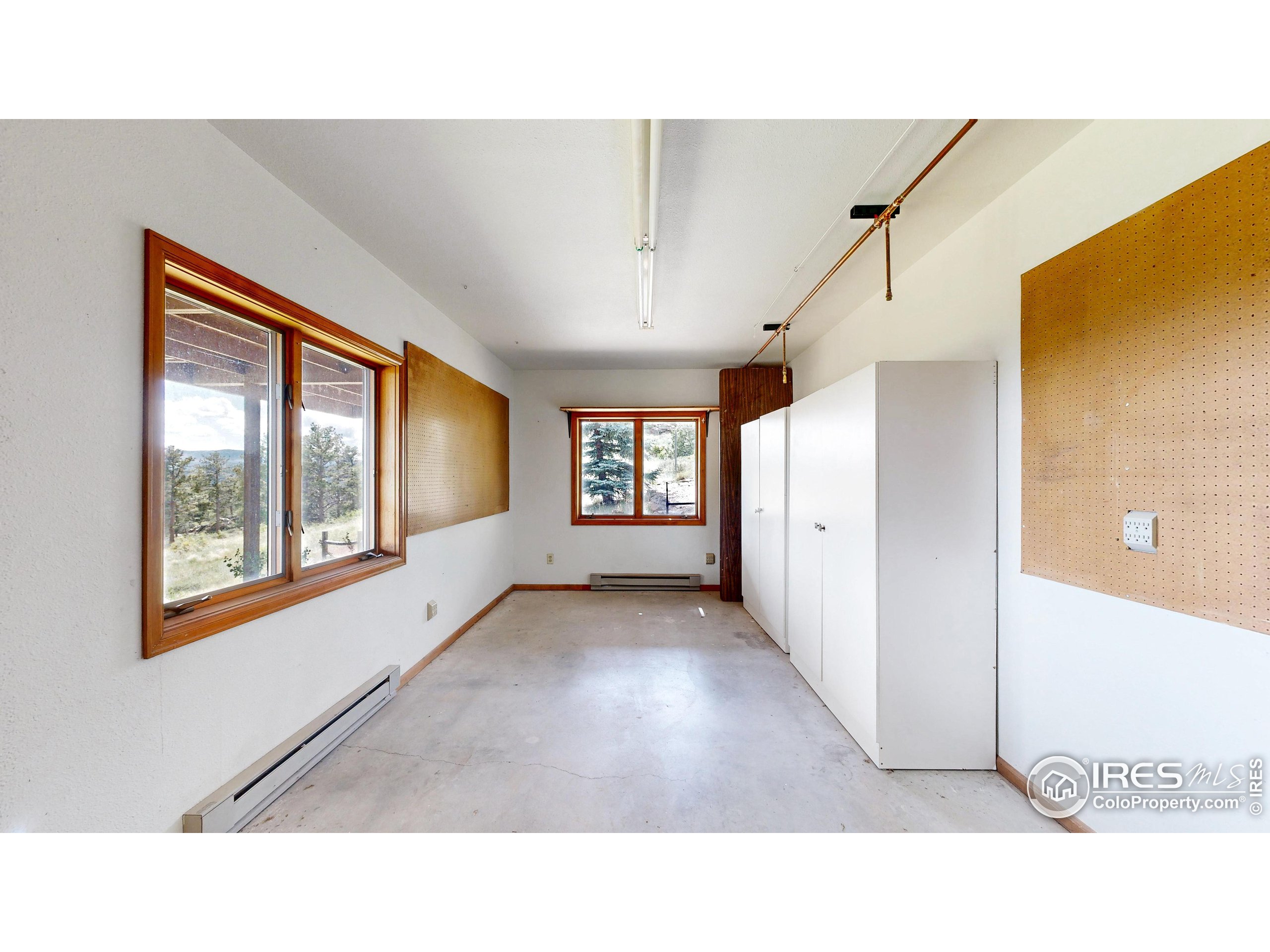 Livermore, Colorado, 80536, United States, 3 Bedrooms Bedrooms, ,1 BathroomBathrooms,Residential,For Sale,1885464