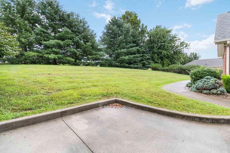 Somerset, Kentucky, 42503, United States, 4 Bedrooms Bedrooms, ,4 BathroomsBathrooms,Residential,For Sale,1976545