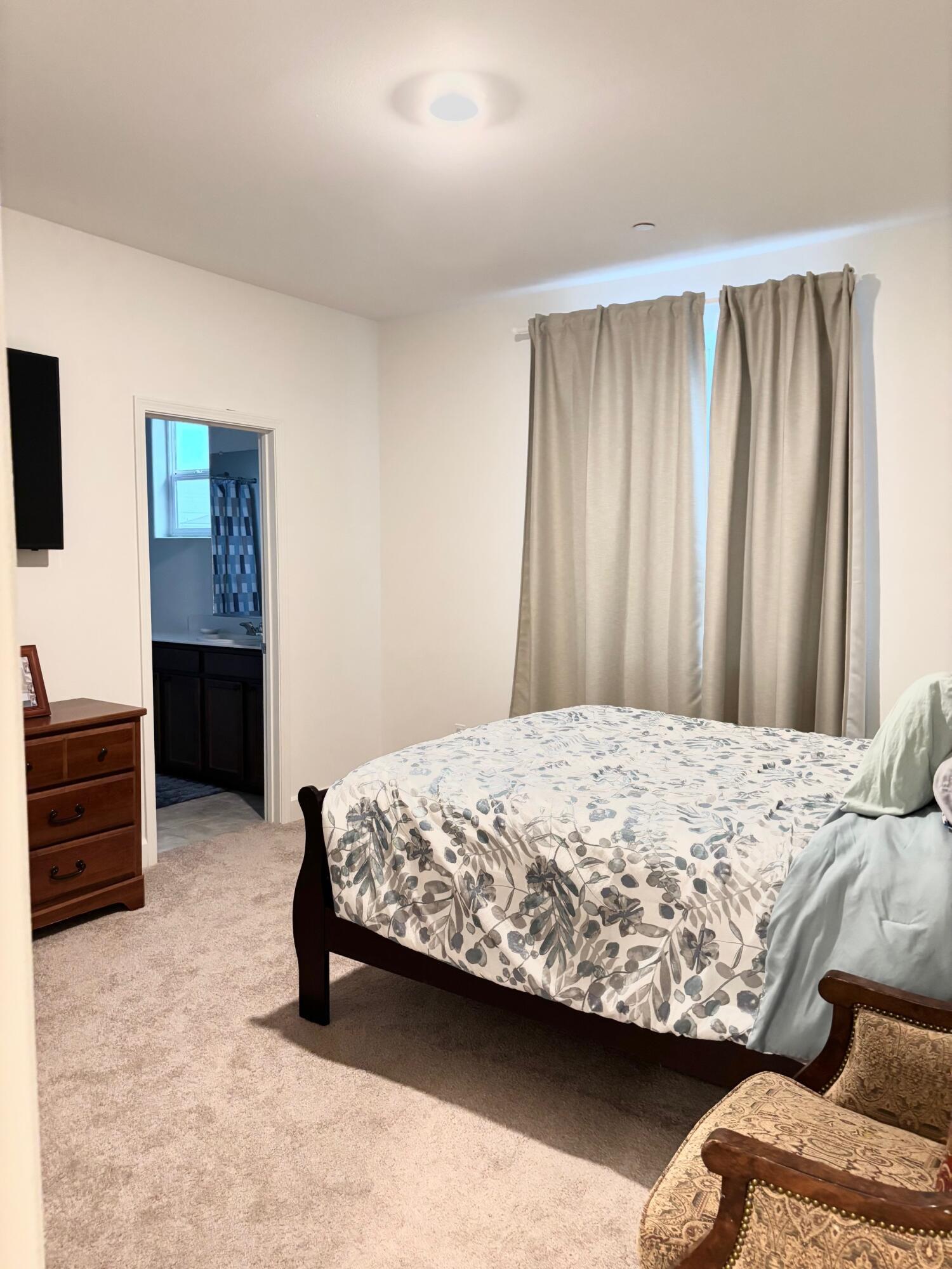 Visalia, California, 93292, United States, 6 Bedrooms Bedrooms, ,5 BathroomsBathrooms,Residential,For Sale,2008509