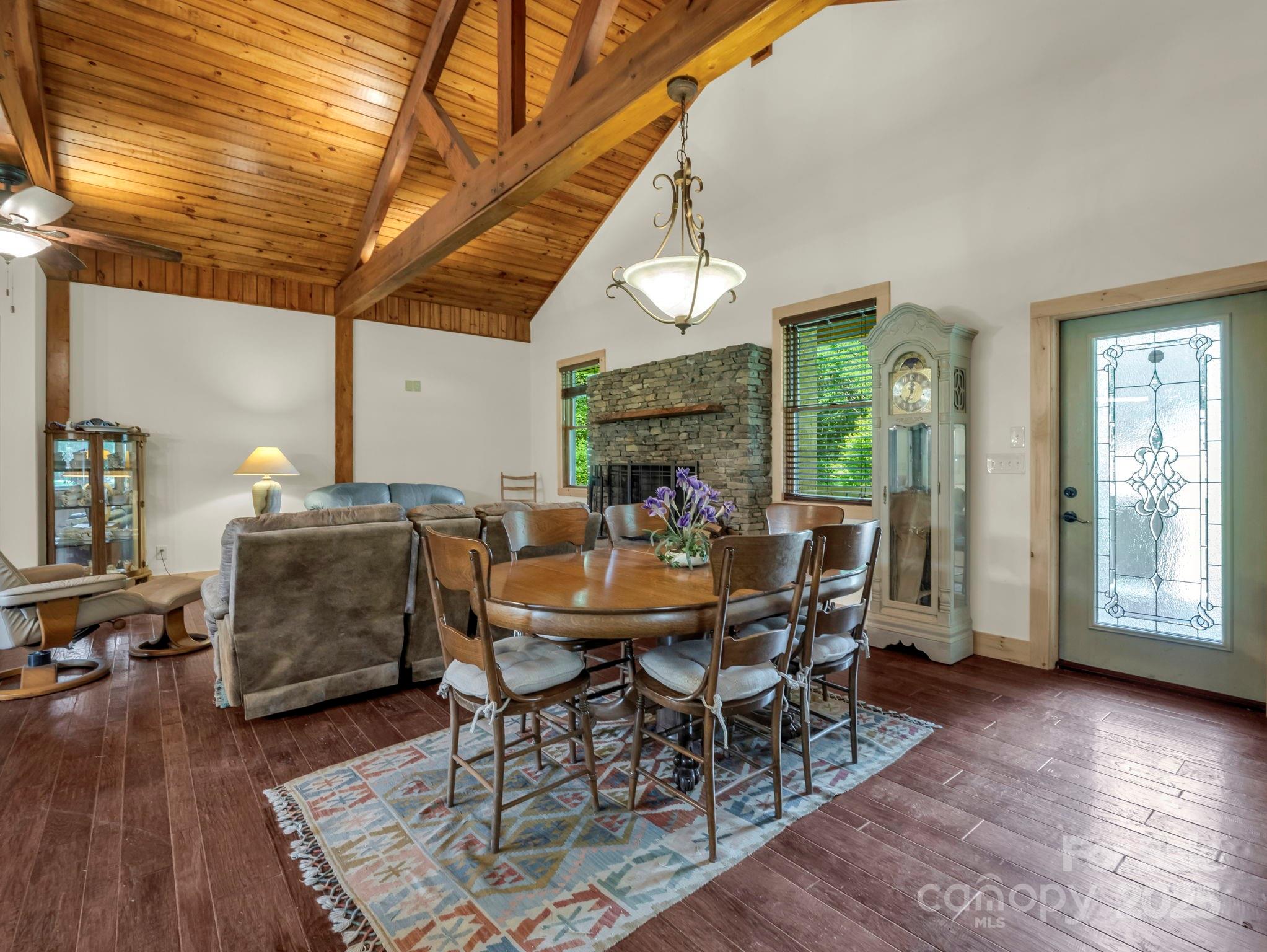 Saluda, North Carolina, 28773, United States, 3 Bedrooms Bedrooms, ,2 BathroomsBathrooms,Residential,For Sale,1923070