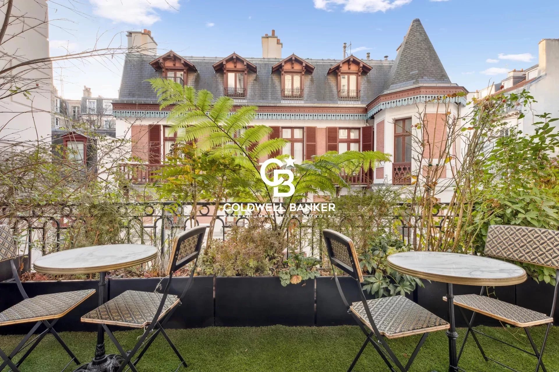 Paris 7th, Île-de-France, 75007, FR, 2 Bedrooms Bedrooms, ,1 BathroomBathrooms,Residential,For Sale,1451136