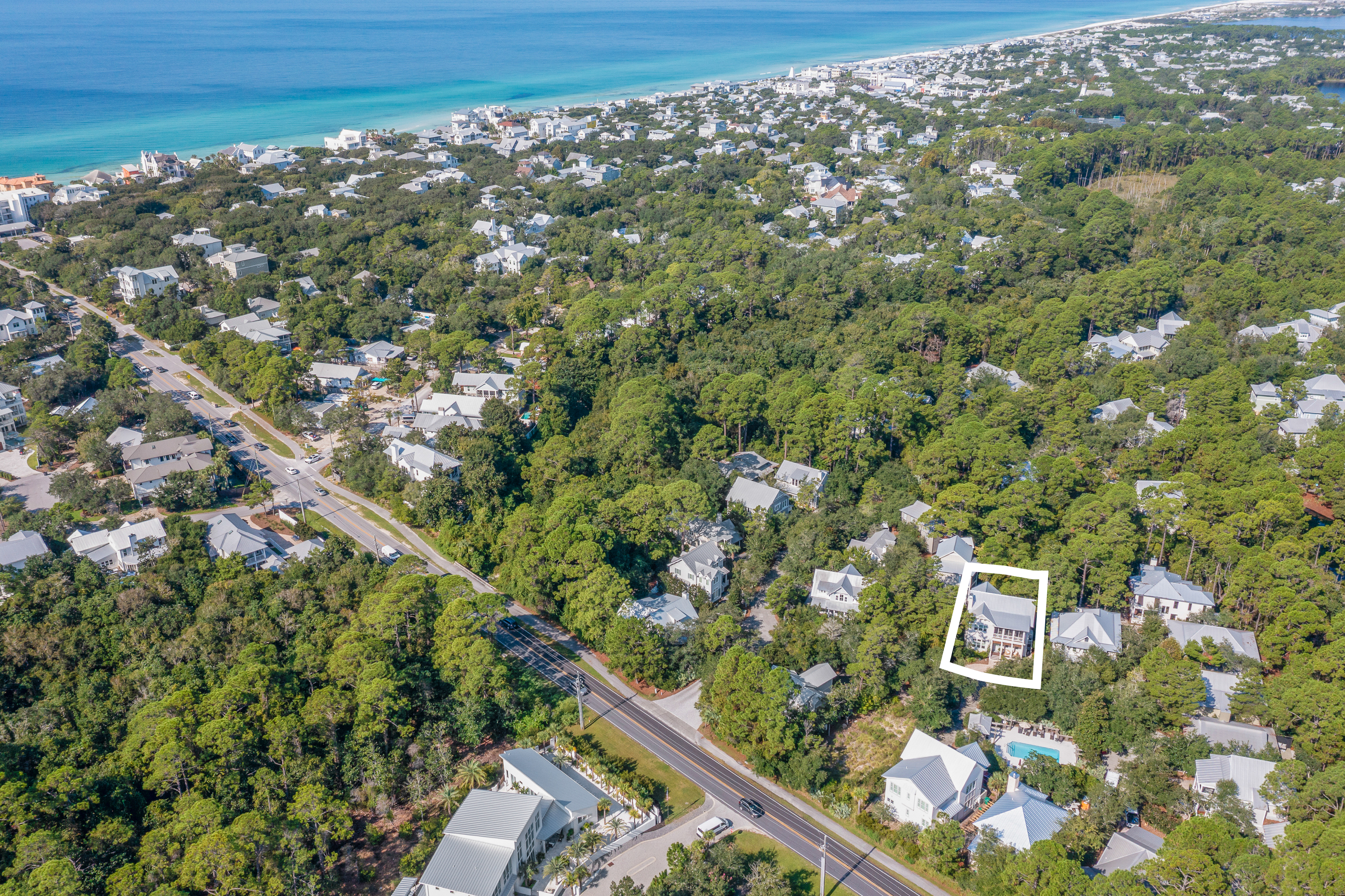  Distinctive Preserve-Backed Seagrove Beach Retreat Near the Gulf - 物件實景