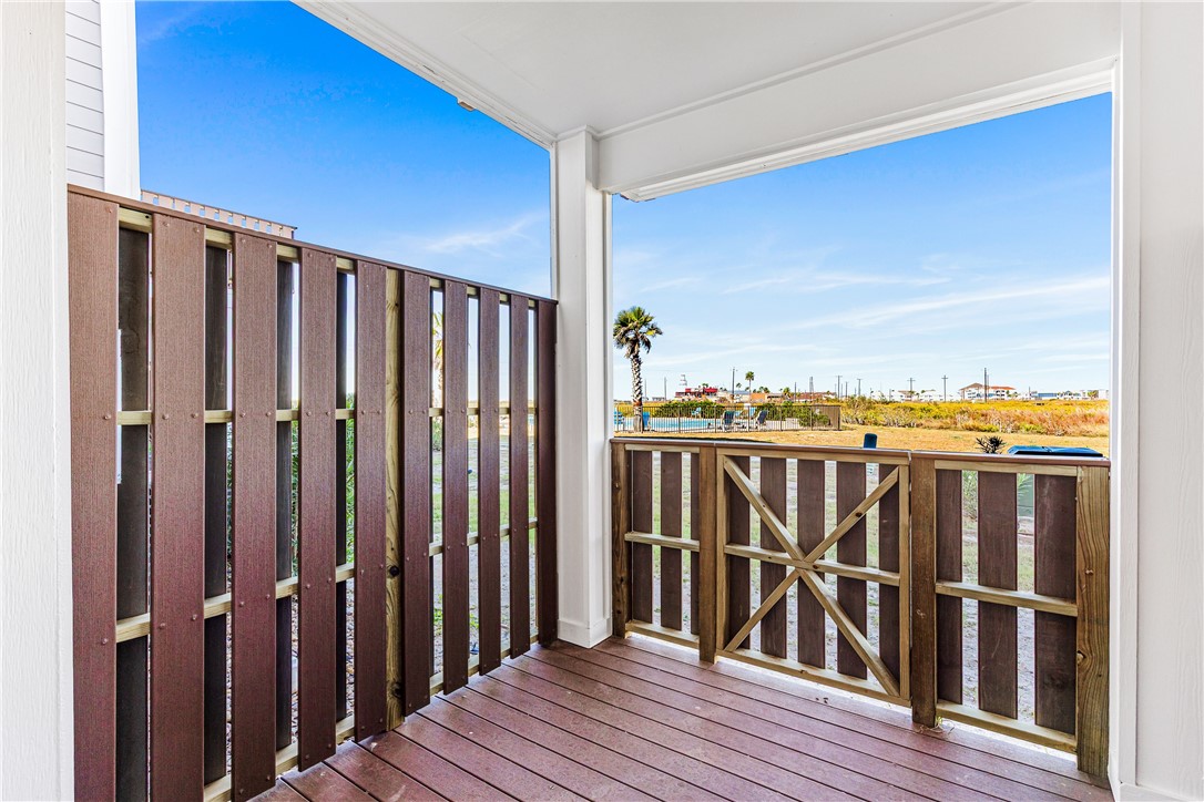 Corpus Christi, Texas, 78418, United States, 4 Bedrooms Bedrooms, ,4 BathroomsBathrooms,Residential,For Sale,1994384