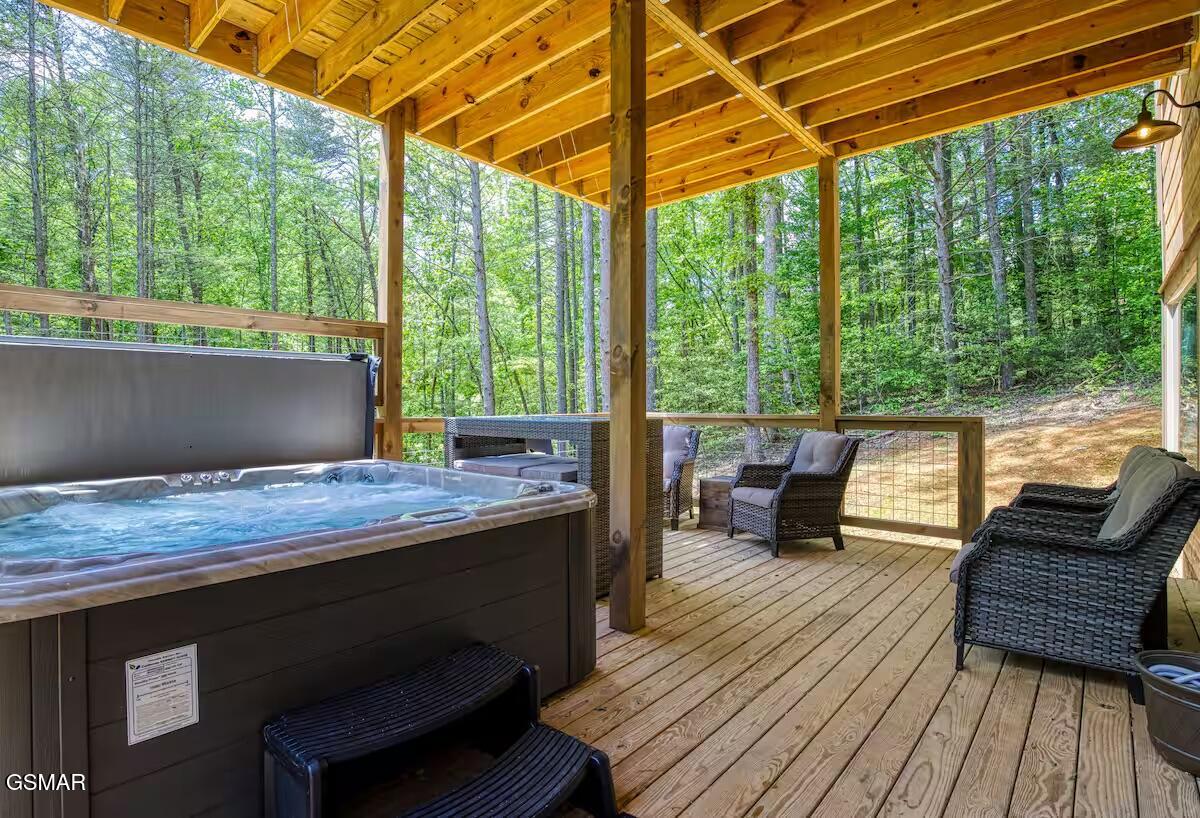 Sevierville, Tennessee, 37862, United States, 5 Bedrooms Bedrooms, ,5 BathroomsBathrooms,Residential,For Sale,2008857