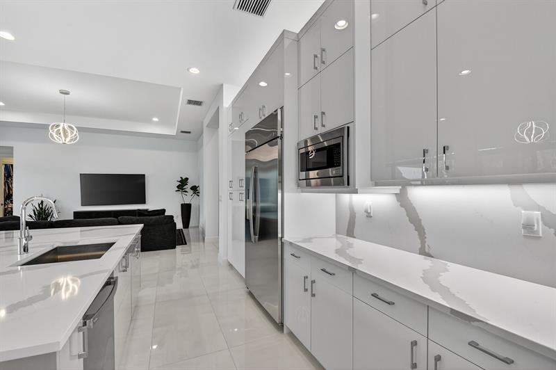 Boynton Beach, Florida, 33473, United States, 4 Bedrooms Bedrooms, ,5 BathroomsBathrooms,Residential,For Sale,2000646